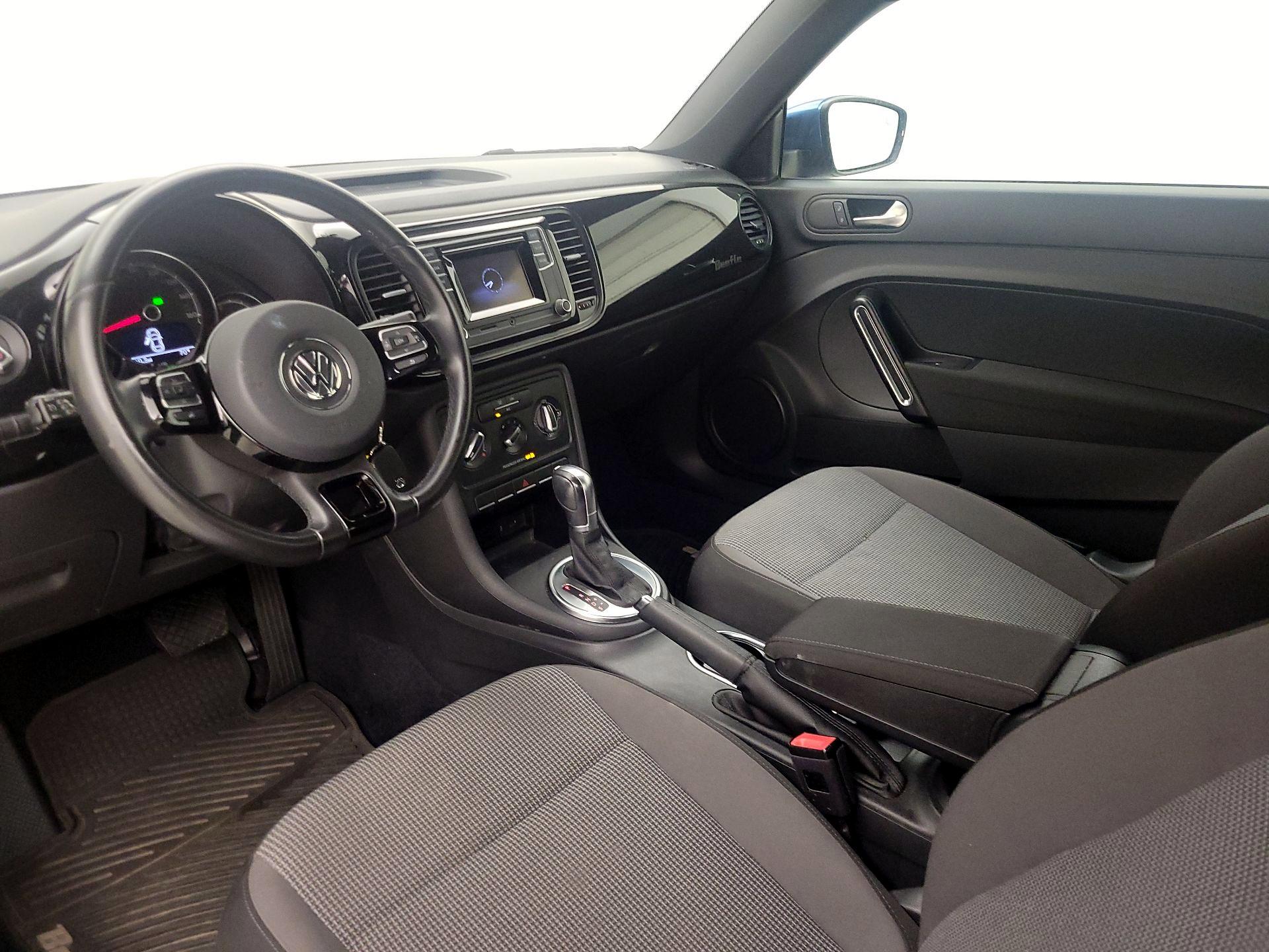 Thumbnail: 2019 Volkswagen Beetle - 9