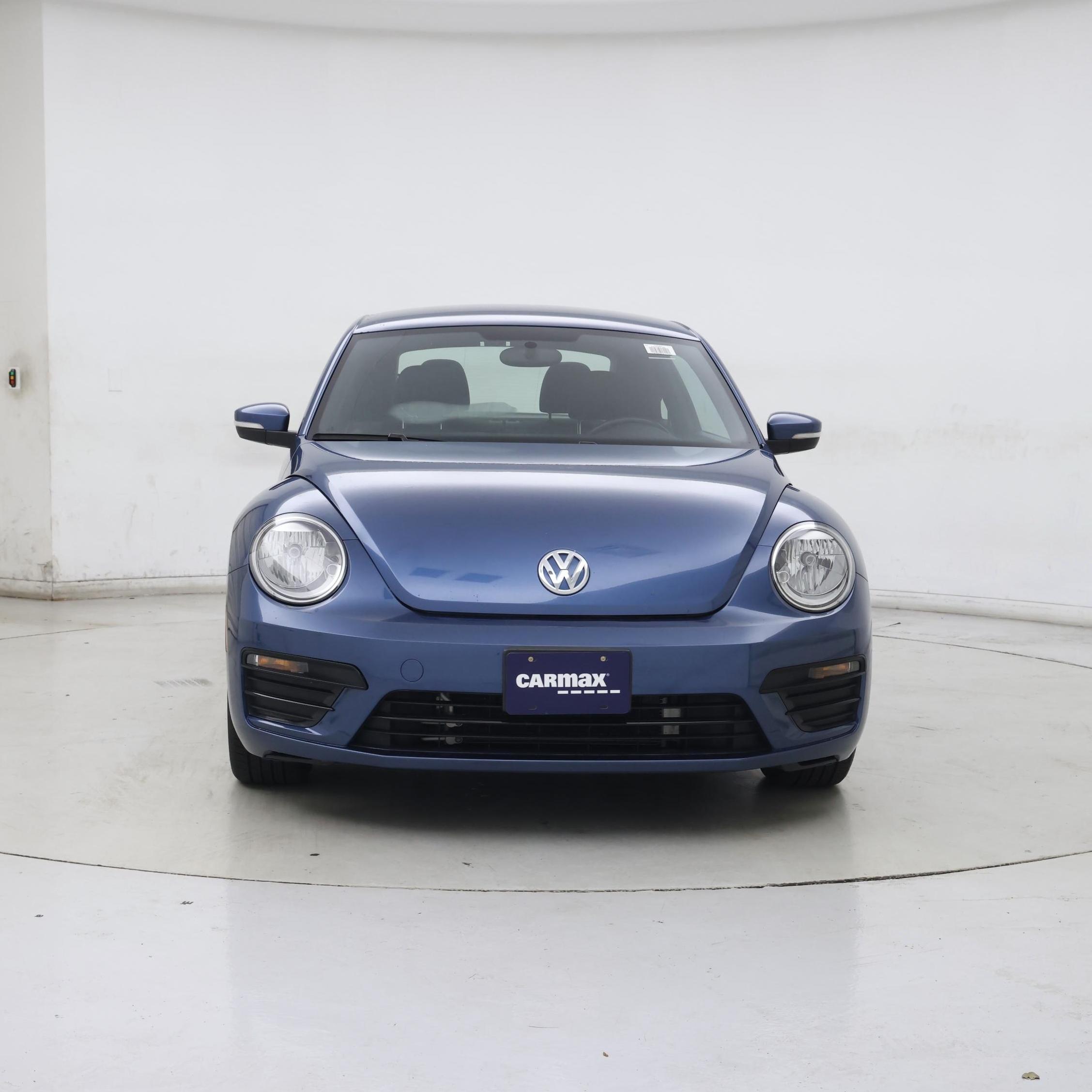 Thumbnail: 2019 Volkswagen Beetle - 5