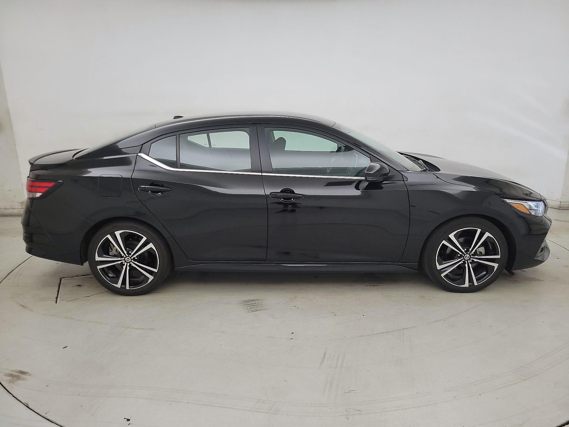 Thumbnail: 2021 Nissan Sentra - 4