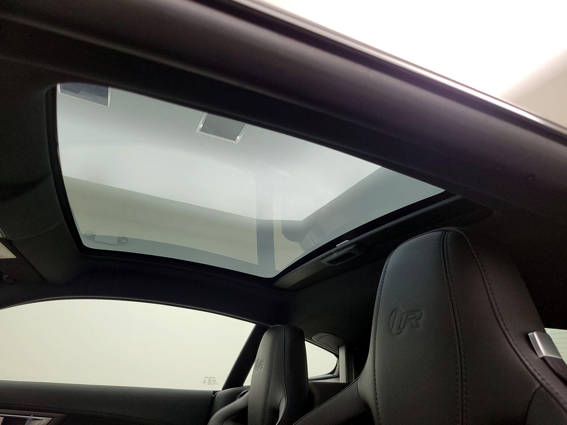 Thumbnail: 2016 Jaguar F-Type - 20