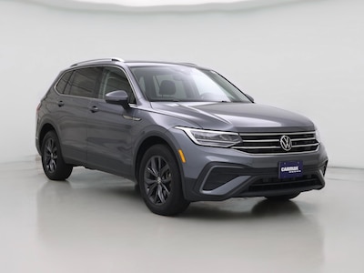 Gray 2022 Volkswagen Tiguan SE