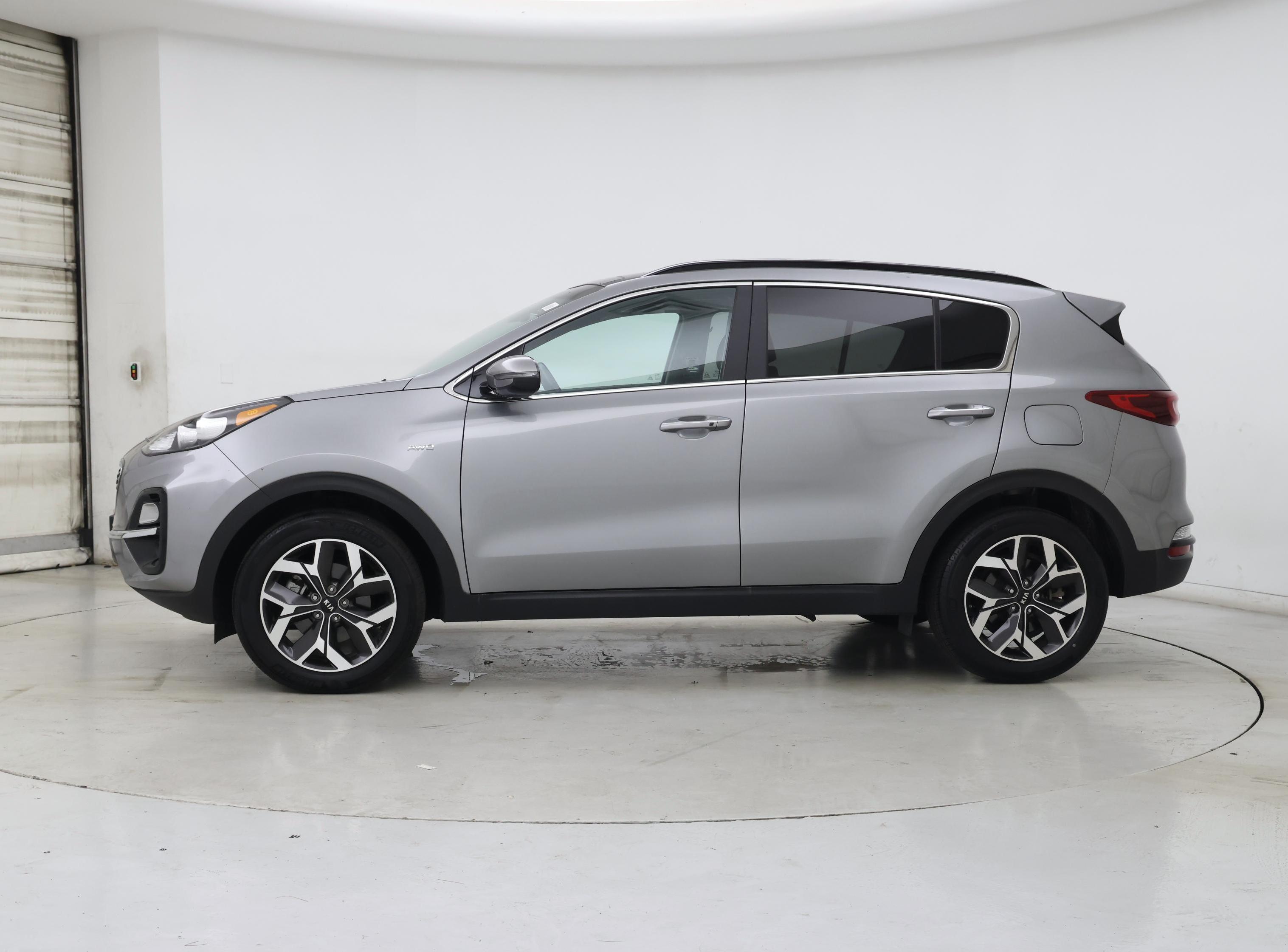 Thumbnail: 2022 Kia Sportage - 3