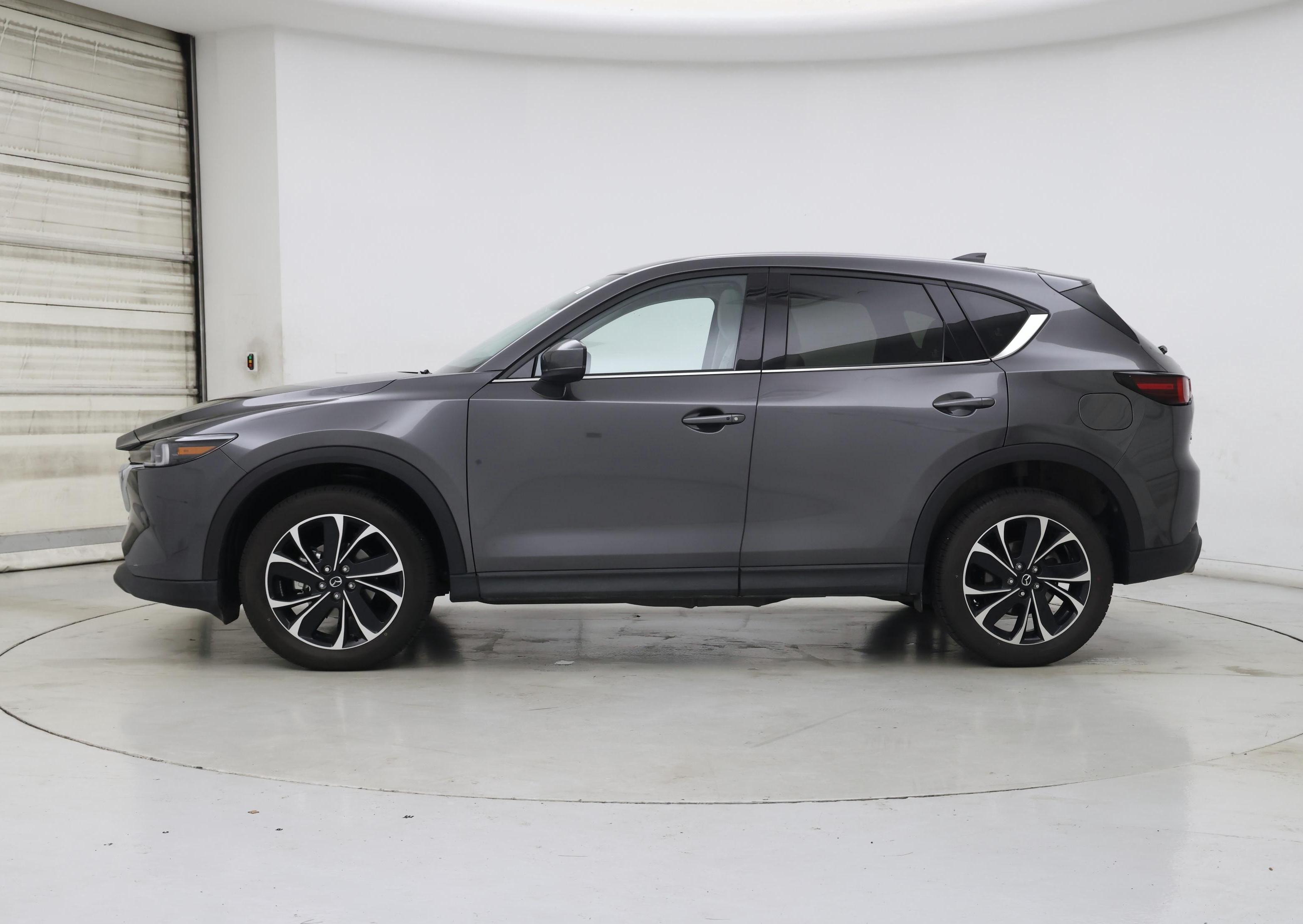 Thumbnail: 2022 Mazda CX-5 - 3