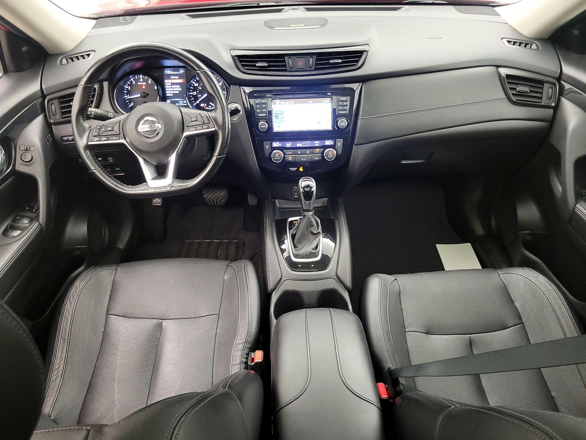 Thumbnail: 2017 Nissan Rogue - 9