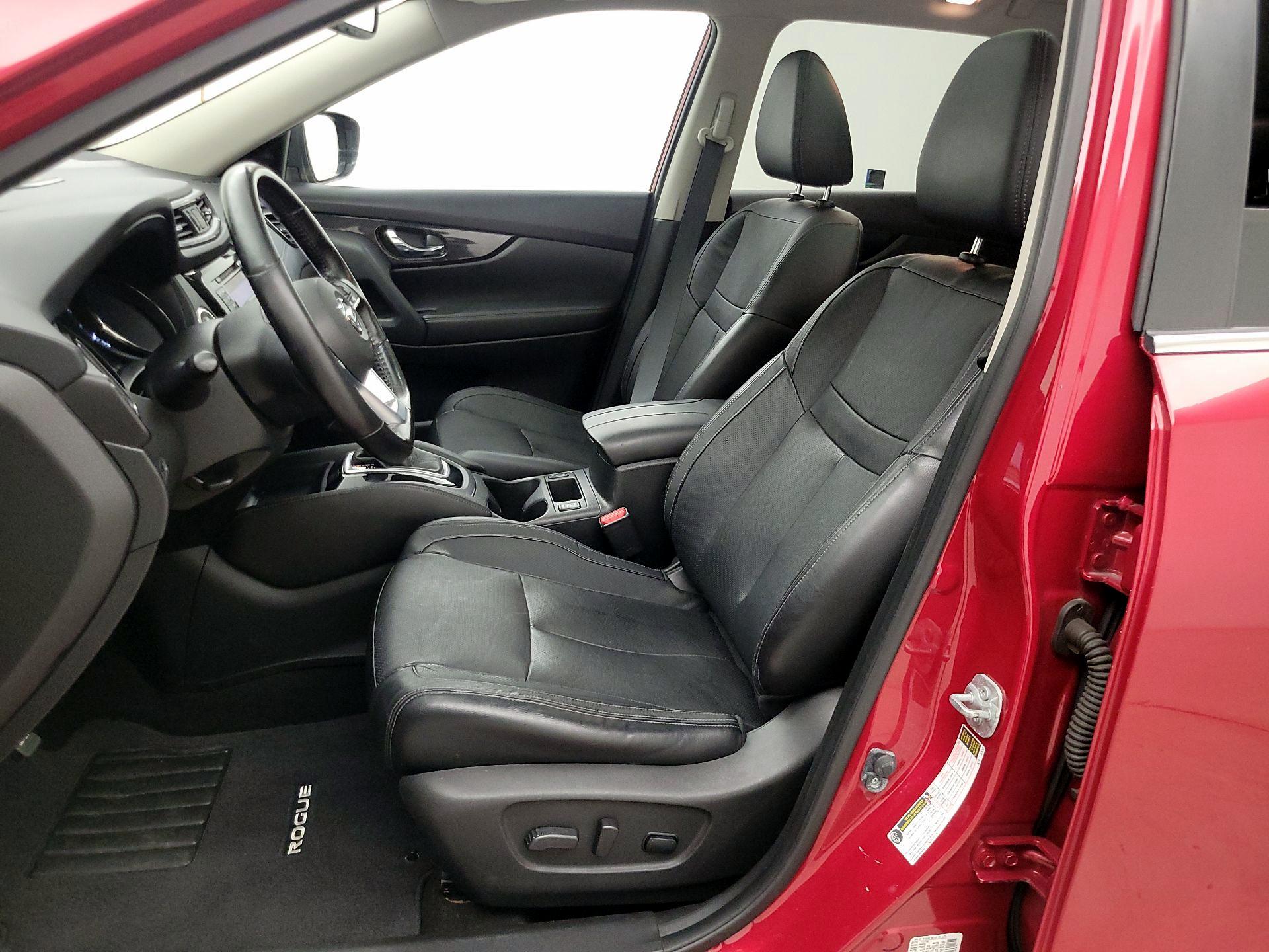 Thumbnail: 2017 Nissan Rogue - 11