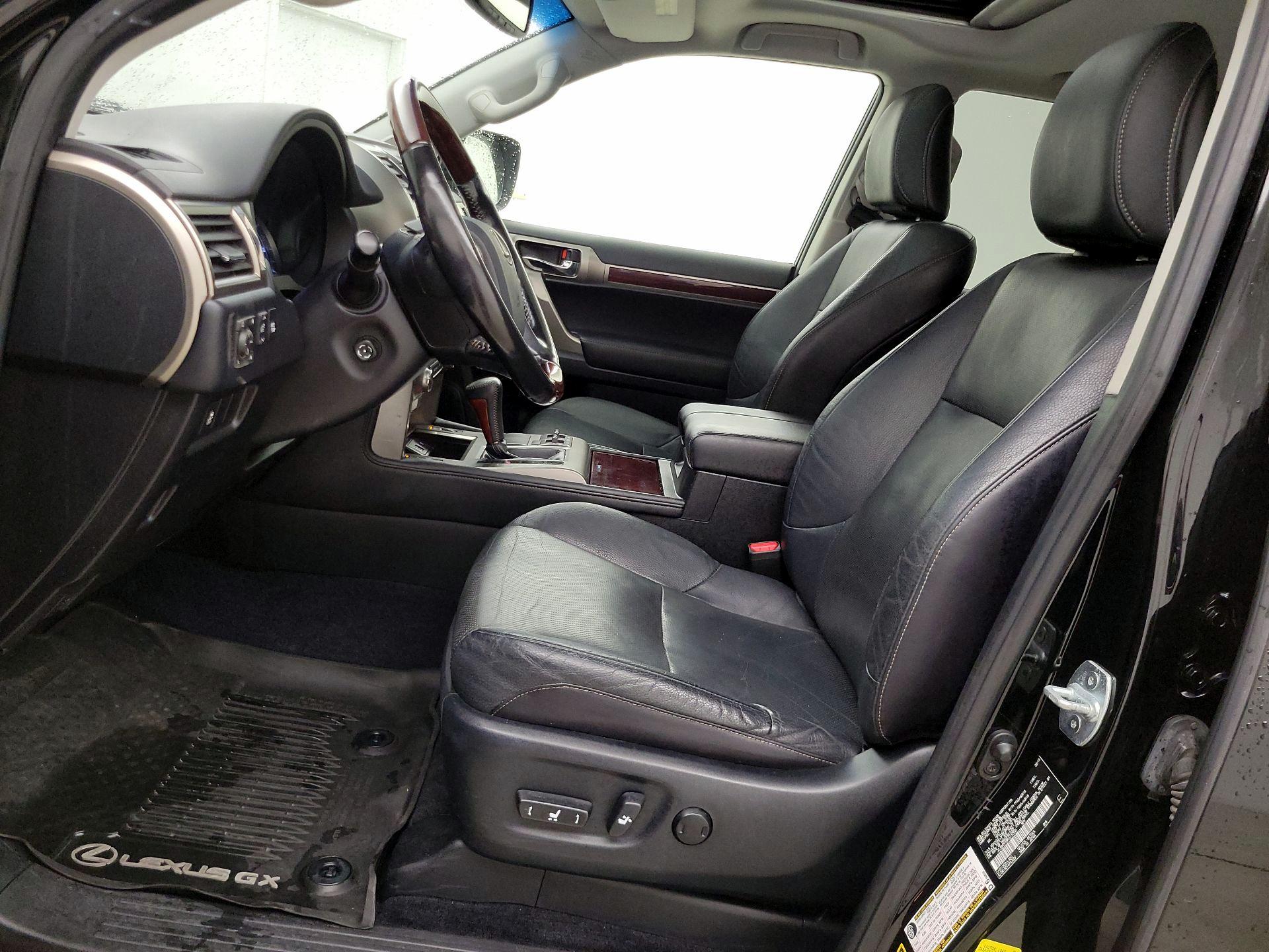 Thumbnail: 2016 Lexus GX - 11