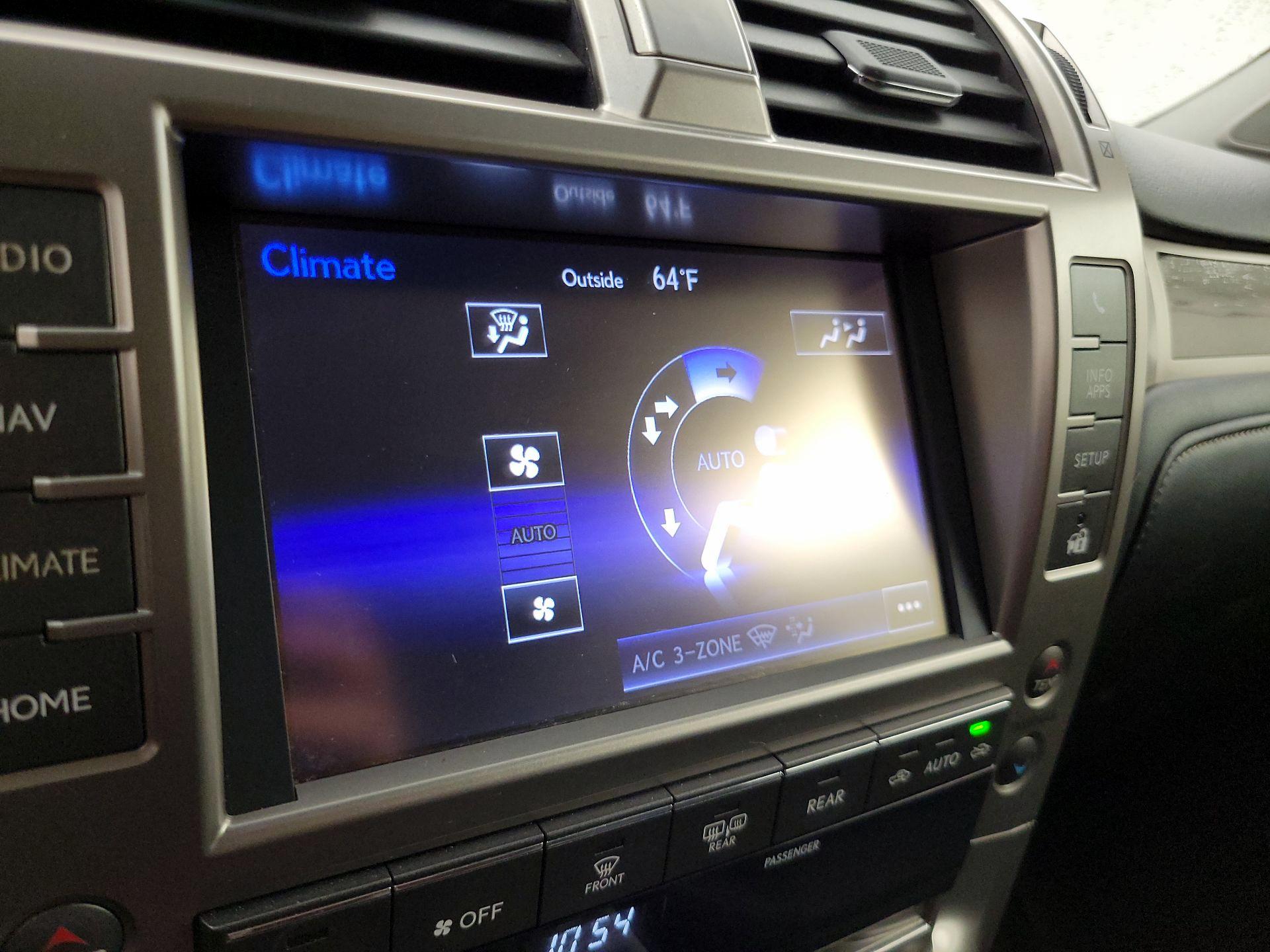 Thumbnail: 2016 Lexus GX - 17