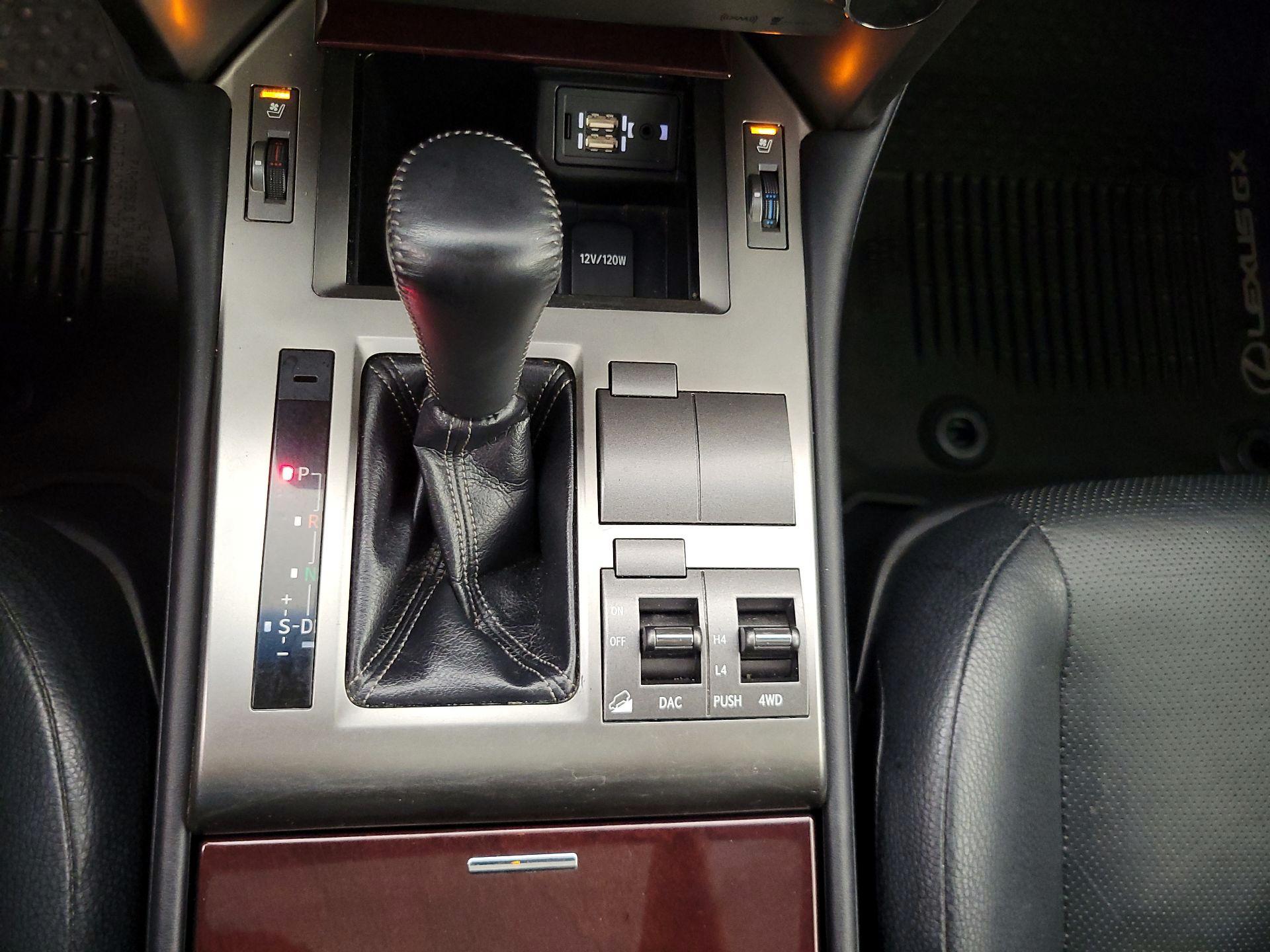 Thumbnail: 2016 Lexus GX - 18