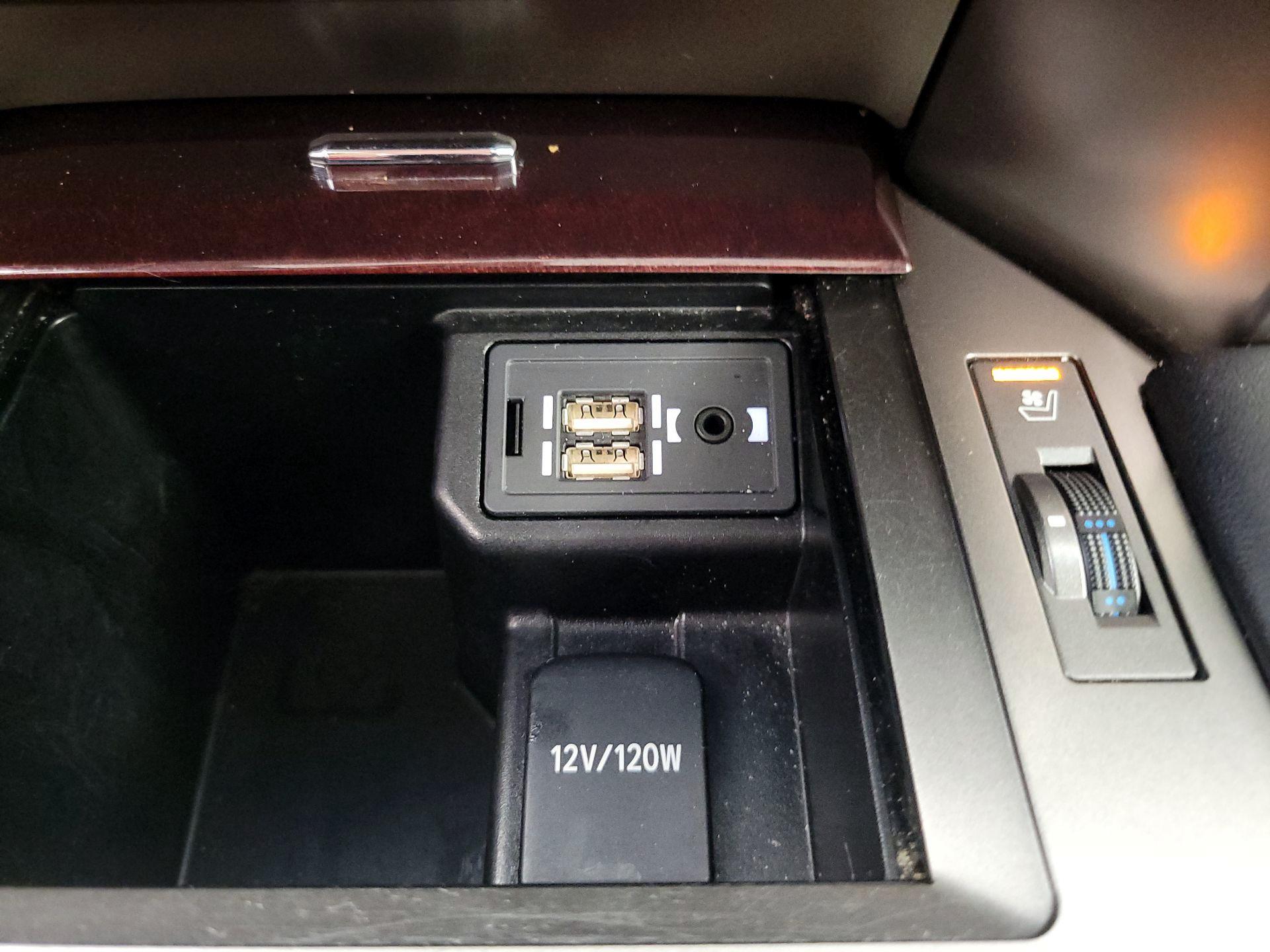Thumbnail: 2016 Lexus GX - 19