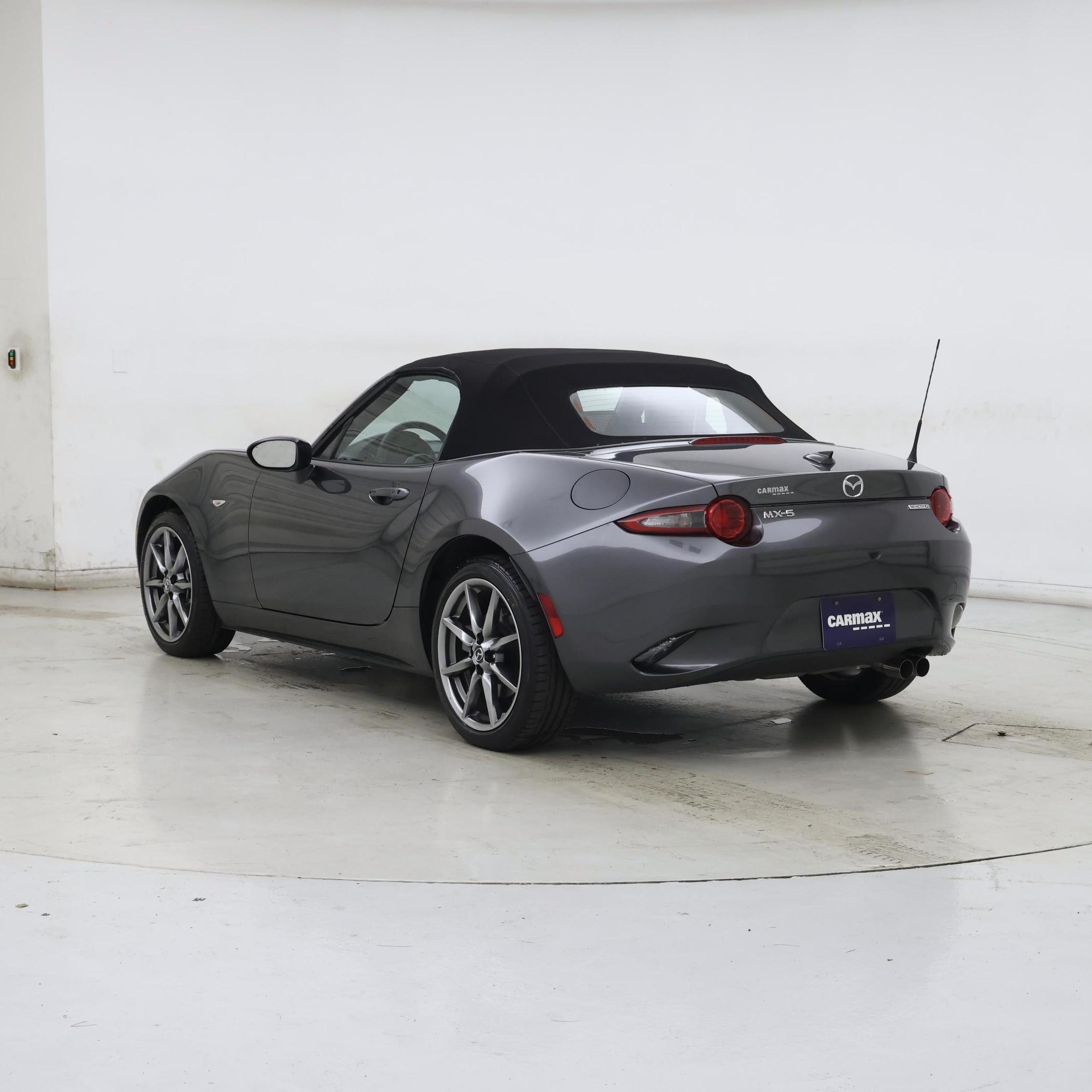 Thumbnail: 2021 Mazda MX-5 Miata - 2