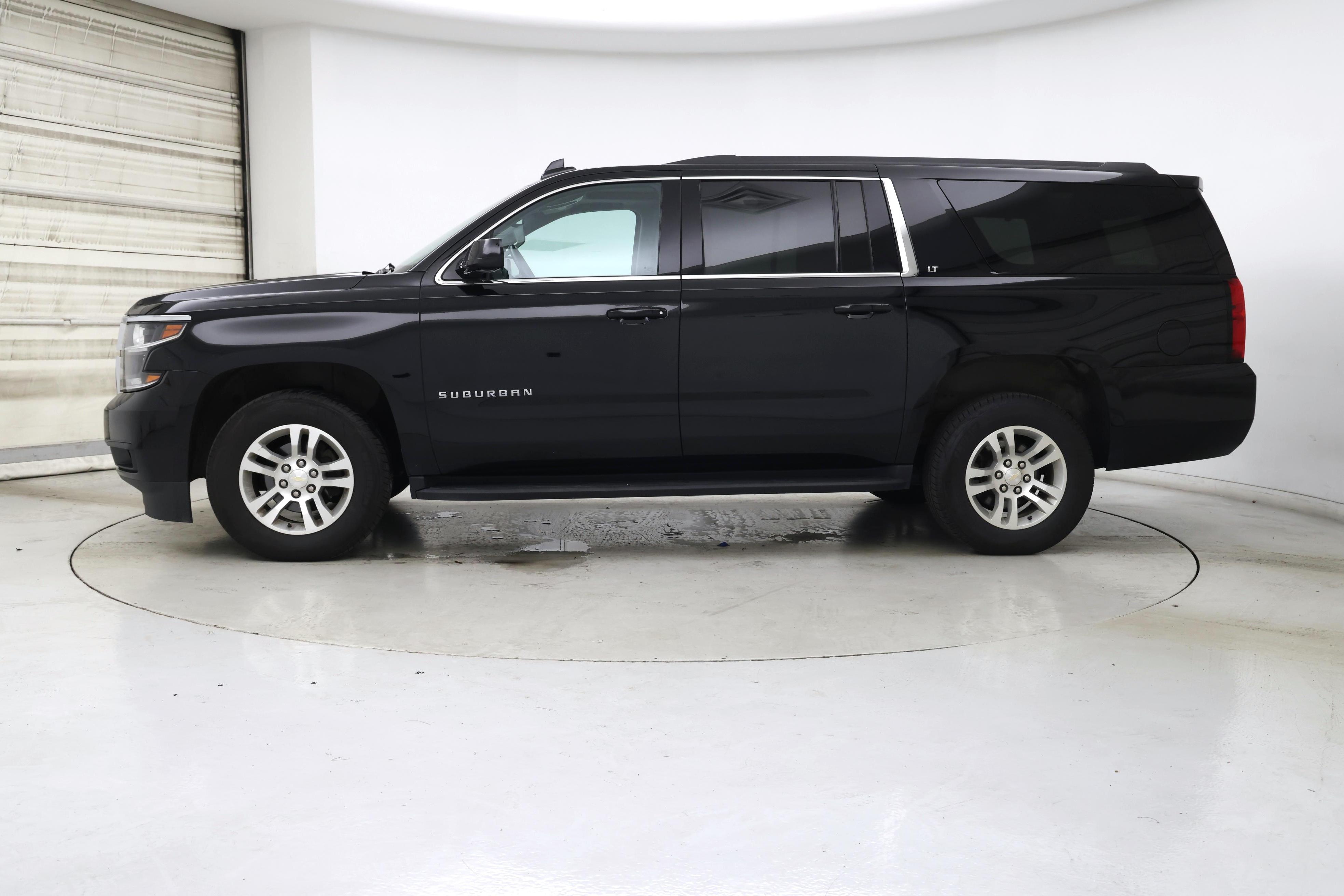 Thumbnail: 2020 Chevrolet Suburban - 3