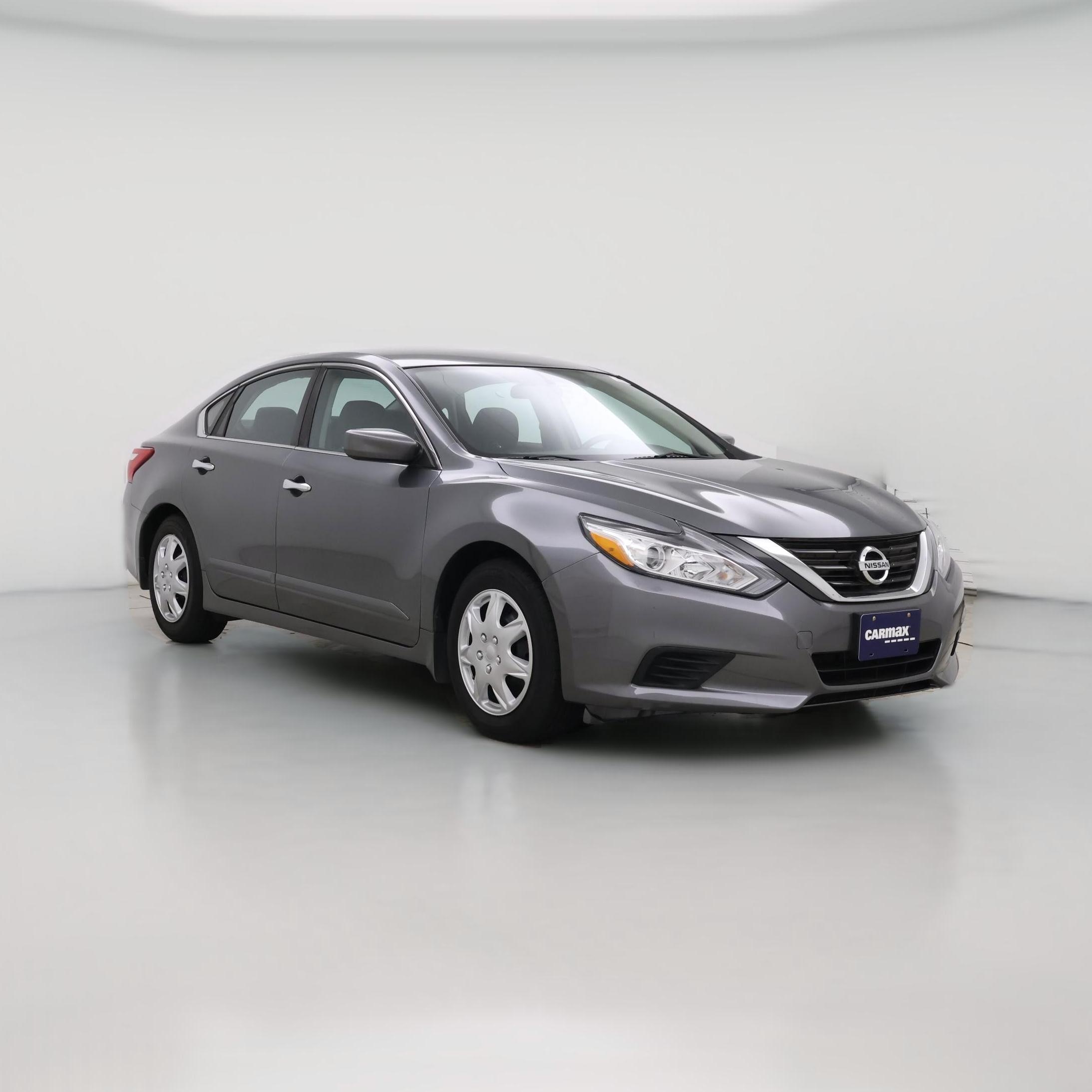 Thumbnail: 2016 Nissan Altima - 1