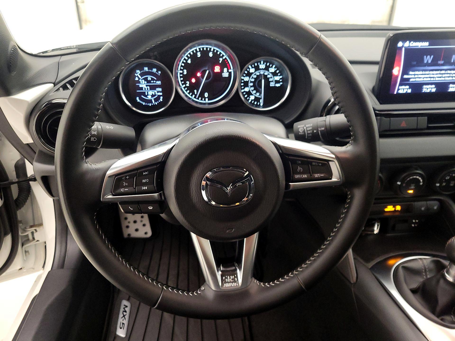 Thumbnail: 2023 Mazda MX-5 Miata - 10
