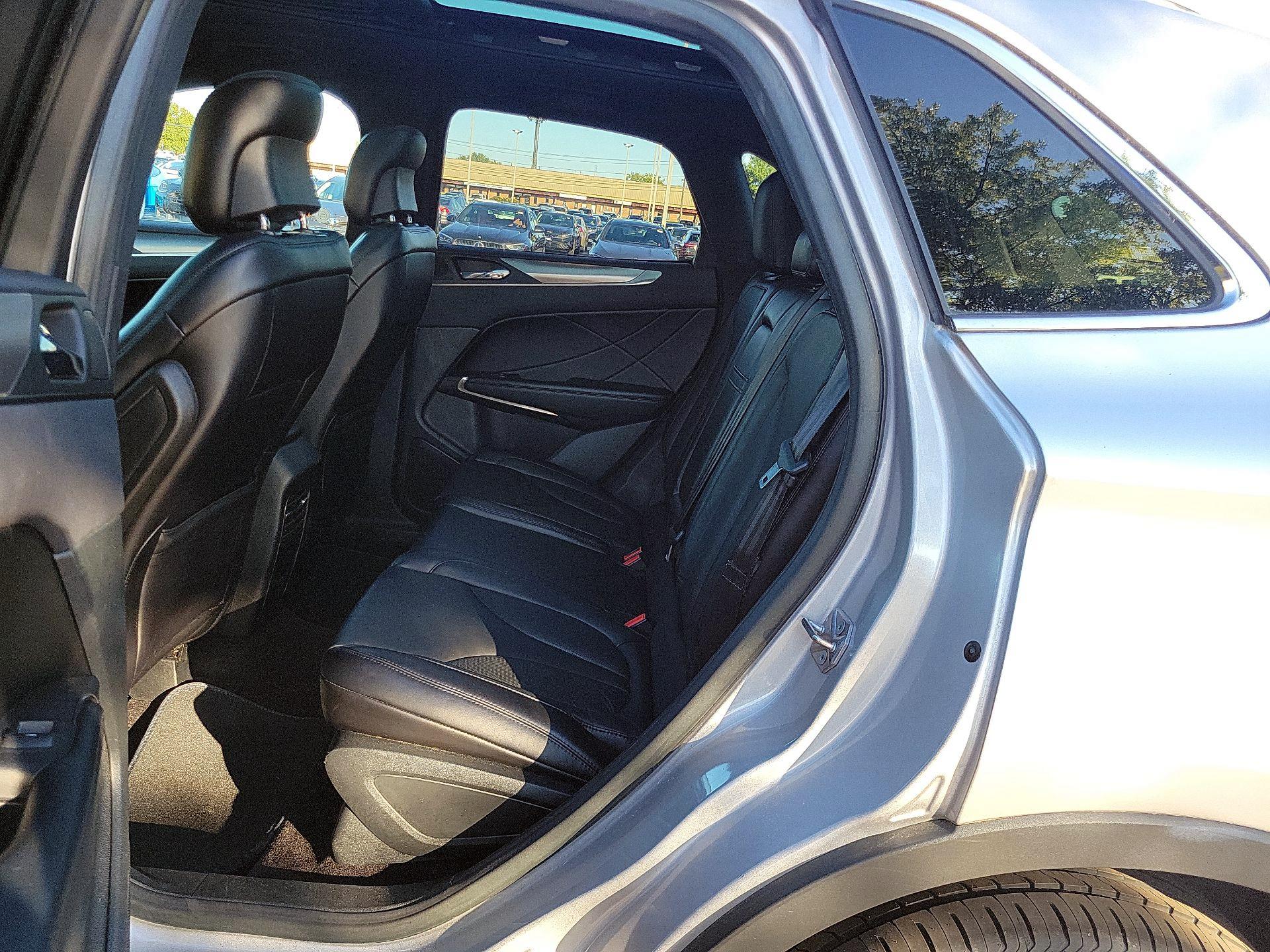 Thumbnail: 2017 Lincoln MKC - 19