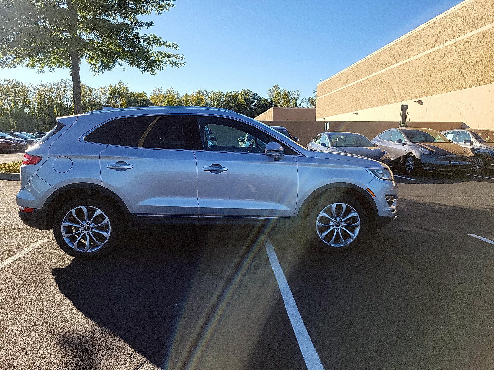 Thumbnail: 2017 Lincoln MKC - 4