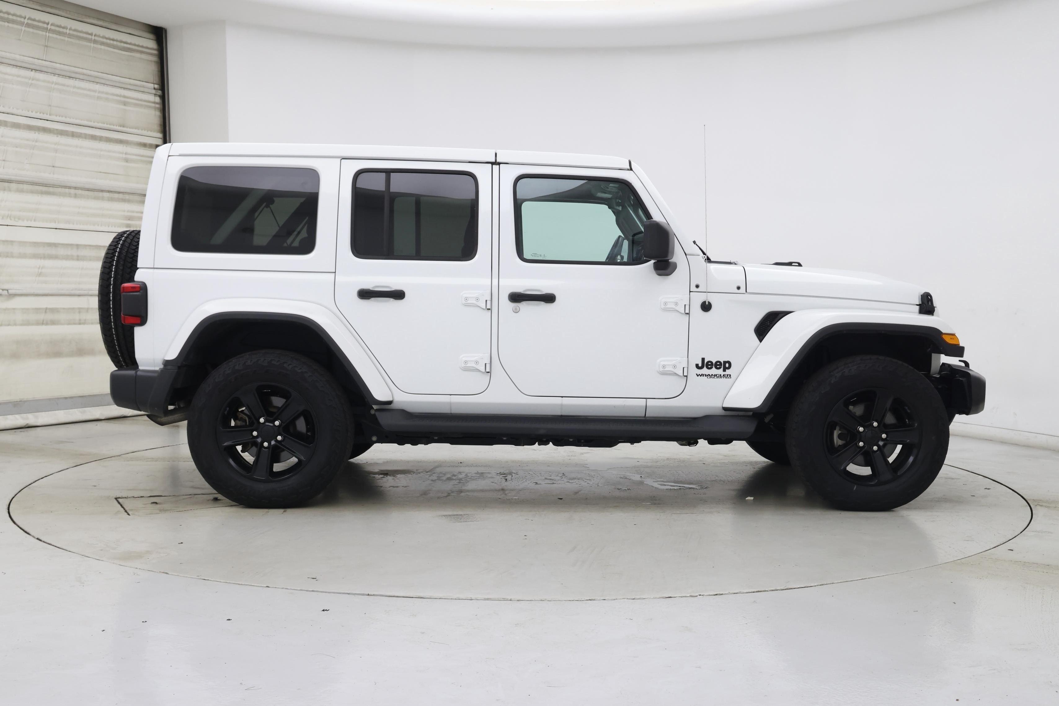 Thumbnail: 2021 Jeep Wrangler - 7