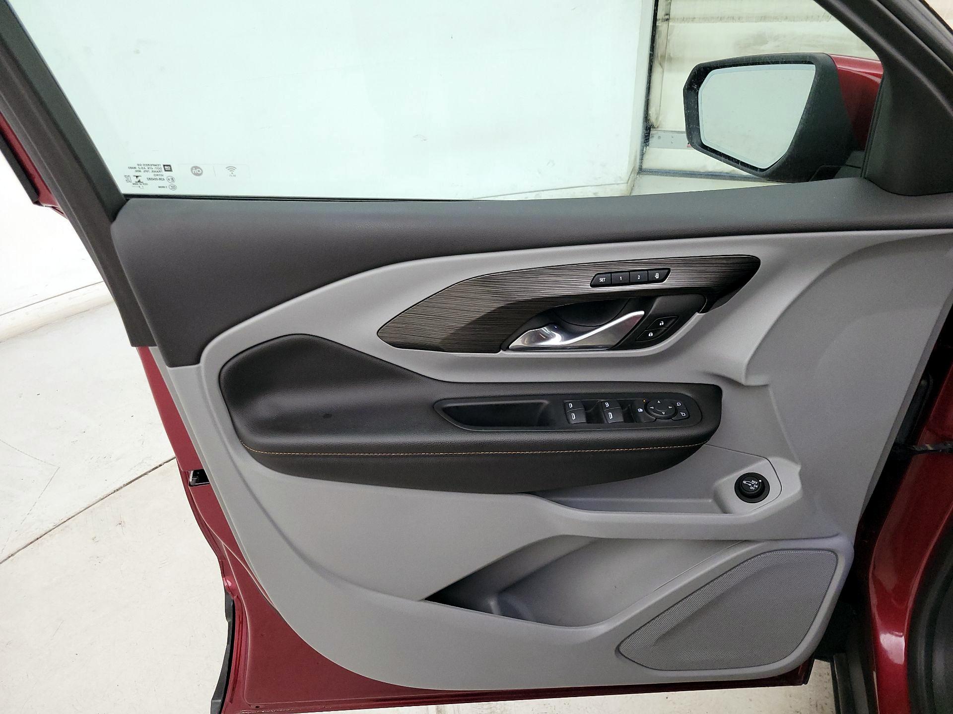 Thumbnail: 2020 GMC Terrain - 12