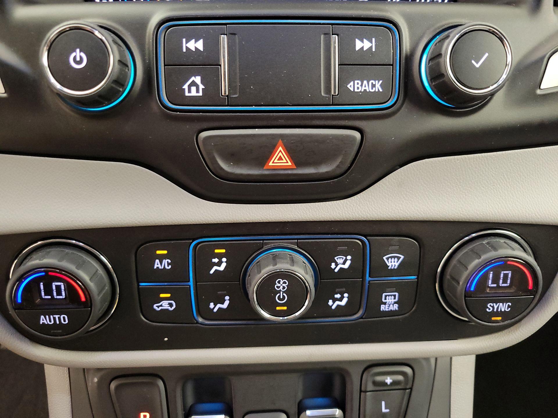 Thumbnail: 2020 GMC Terrain - 16