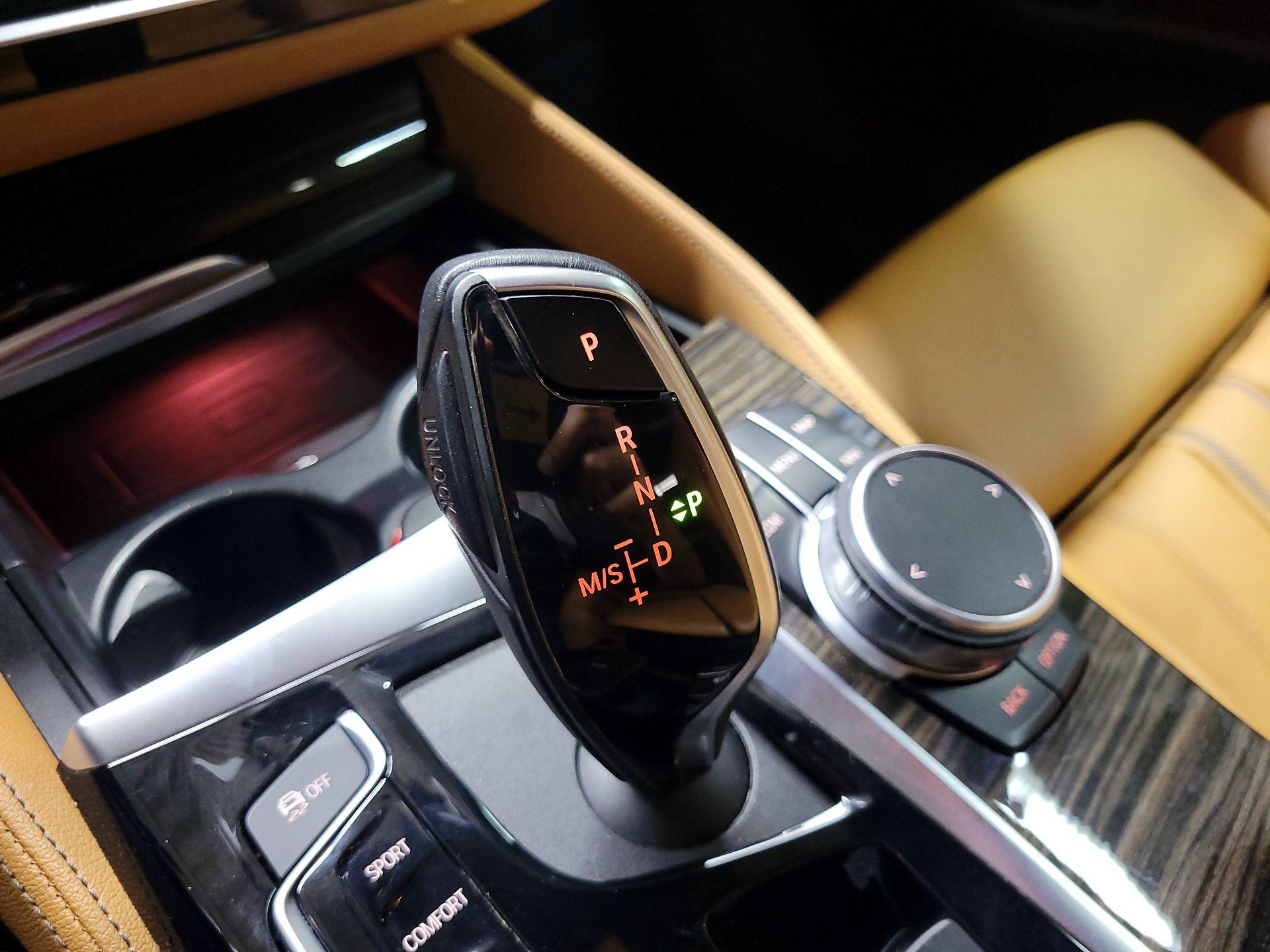 Thumbnail: 2019 BMW 5 Series - 18