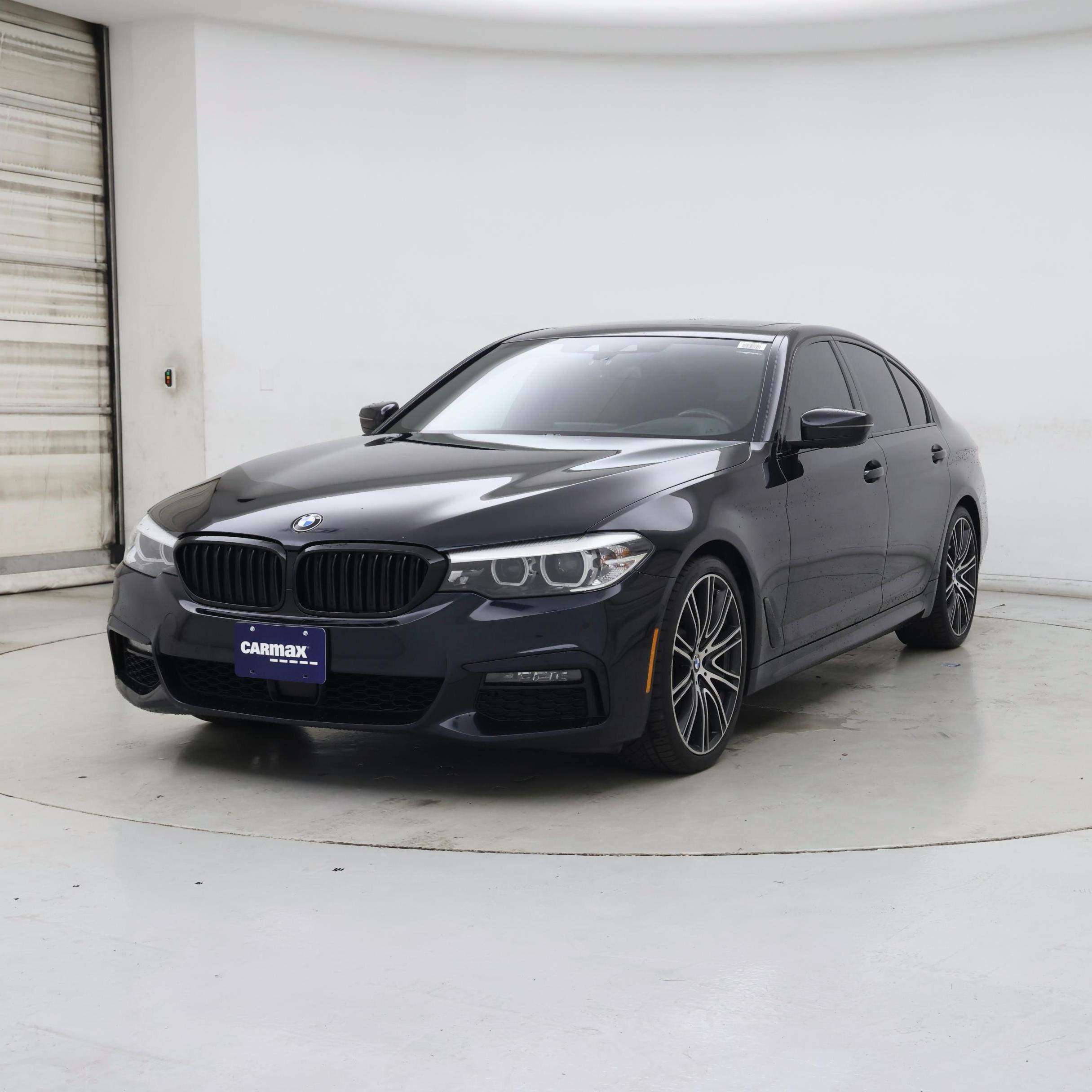 Thumbnail: 2019 BMW 5 Series - 4