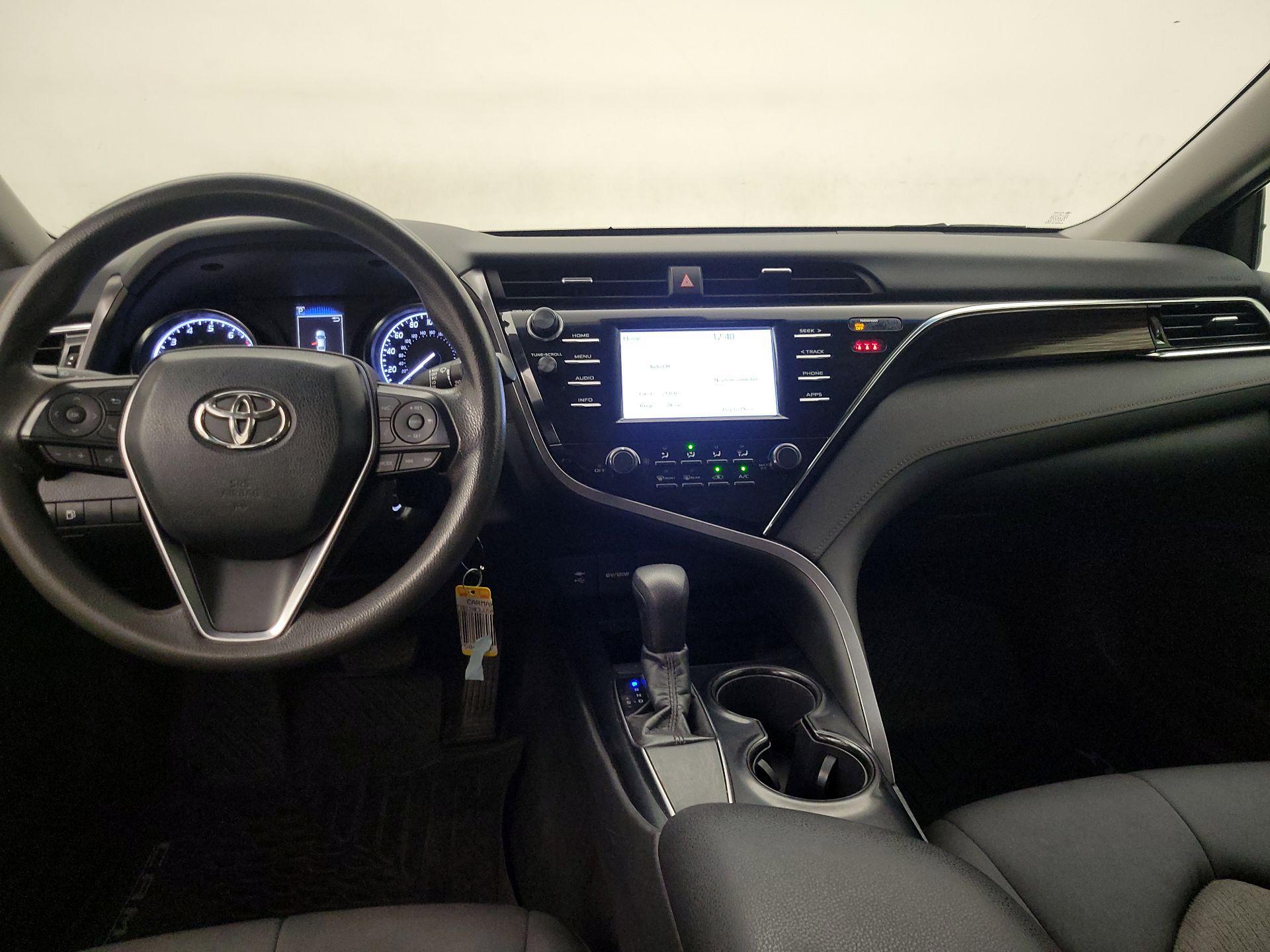 Thumbnail: 2018 Toyota Camry - 9