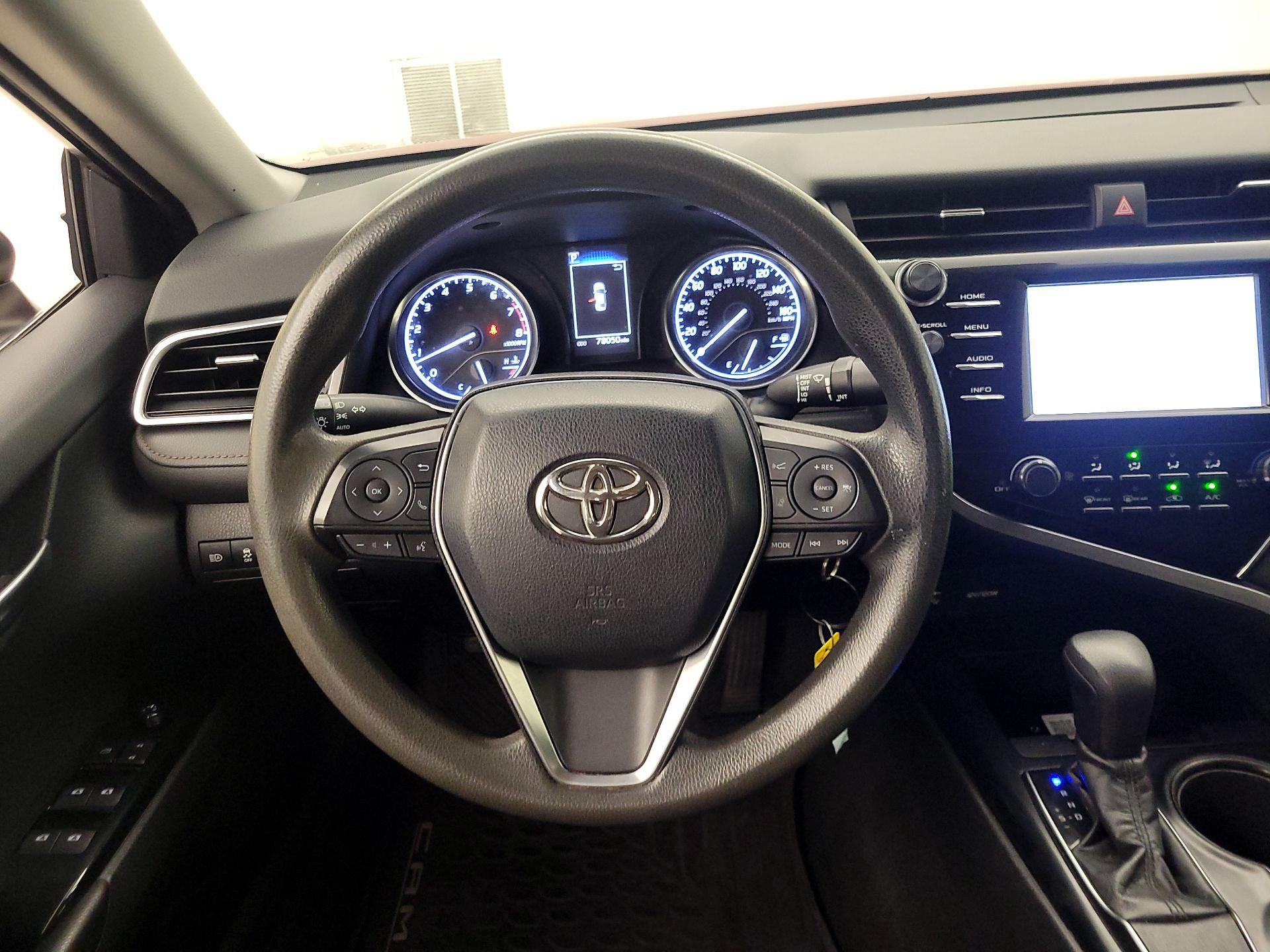 Thumbnail: 2018 Toyota Camry - 10