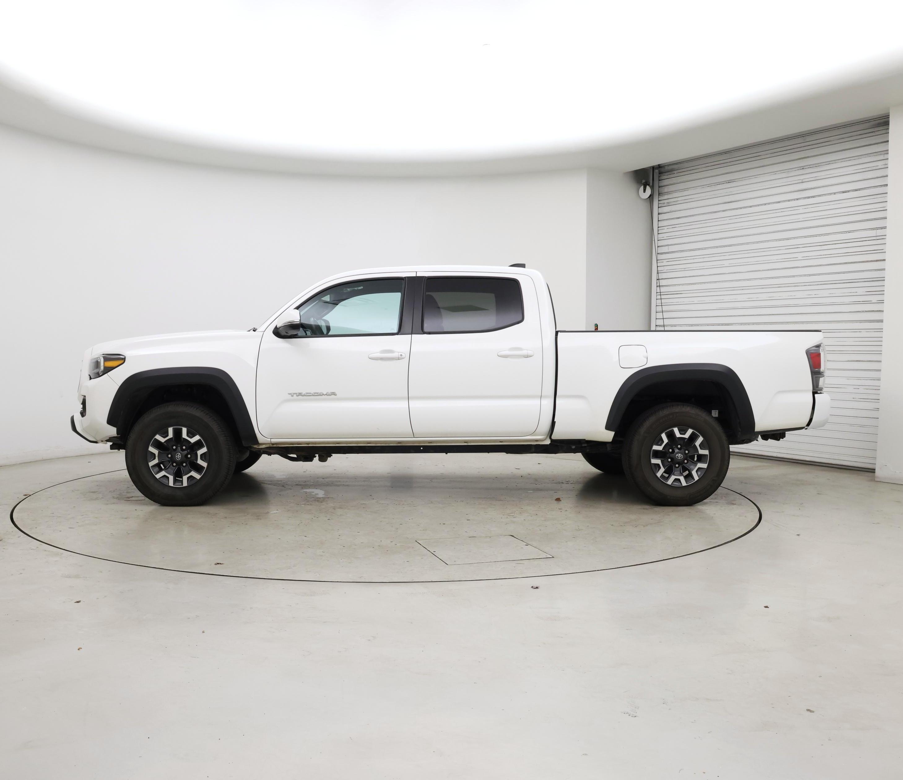 Thumbnail: 2023 Toyota Tacoma - 3