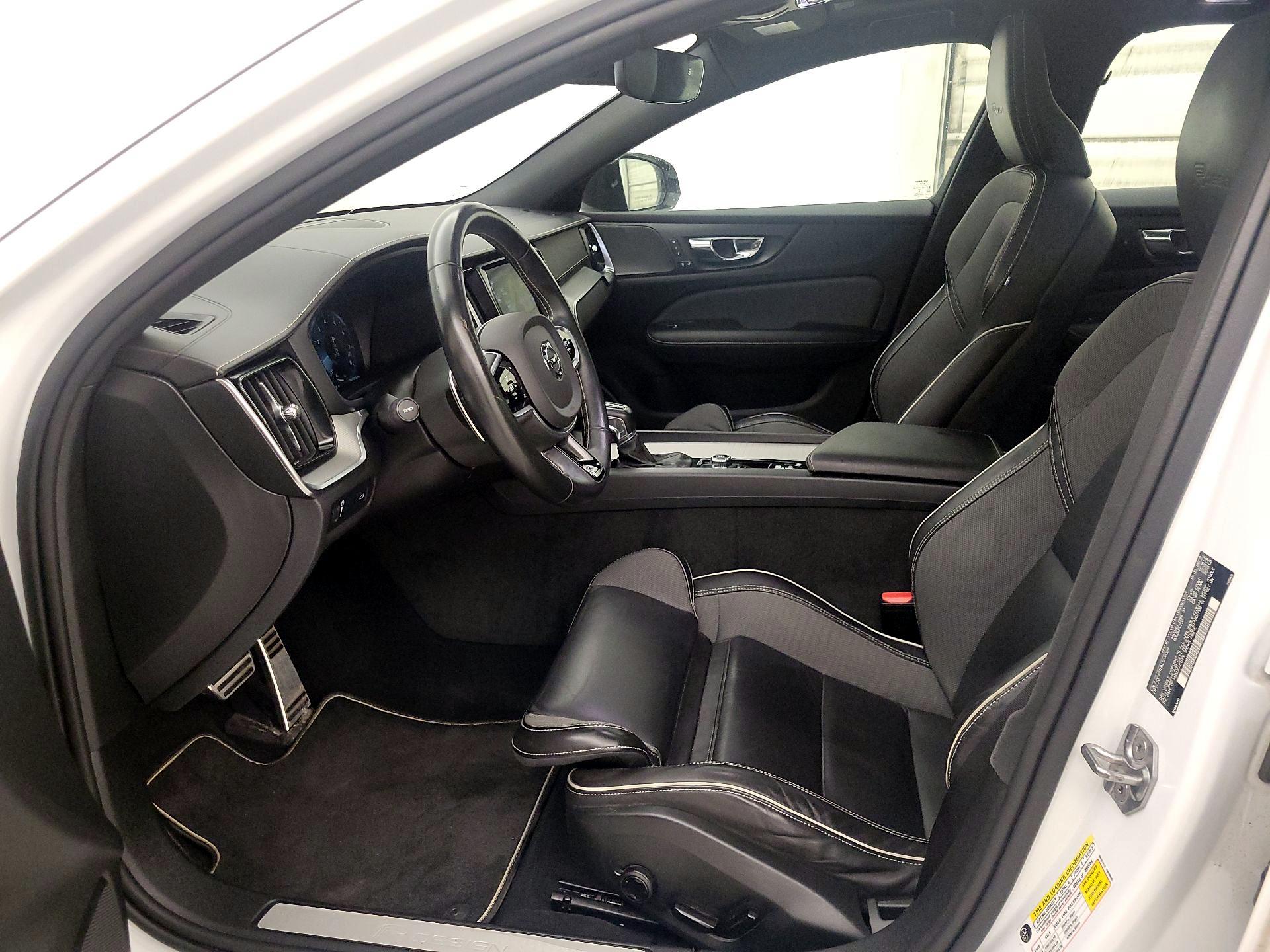 Thumbnail: 2020 Volvo S60 - 11