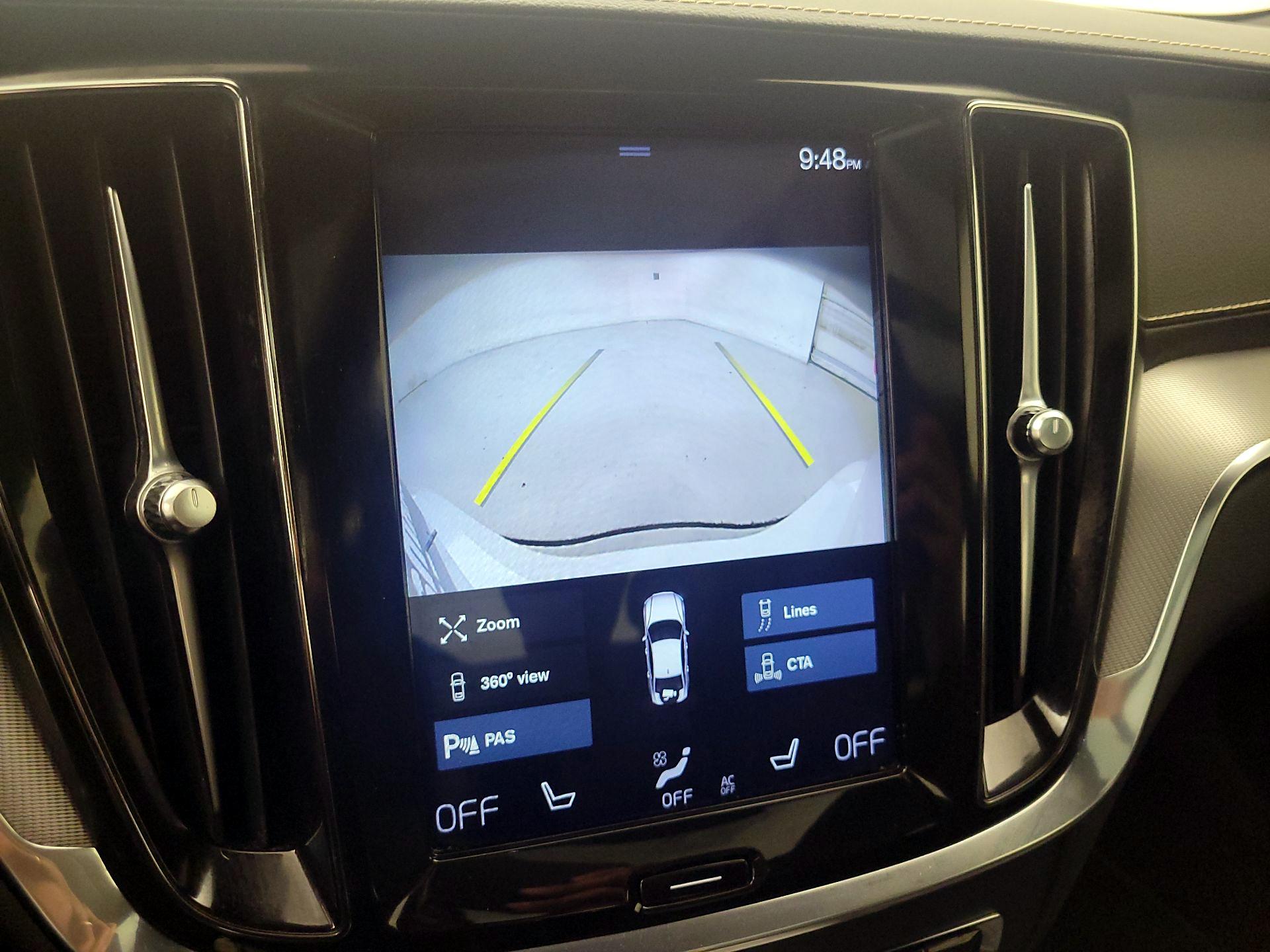 Thumbnail: 2020 Volvo S60 - 15