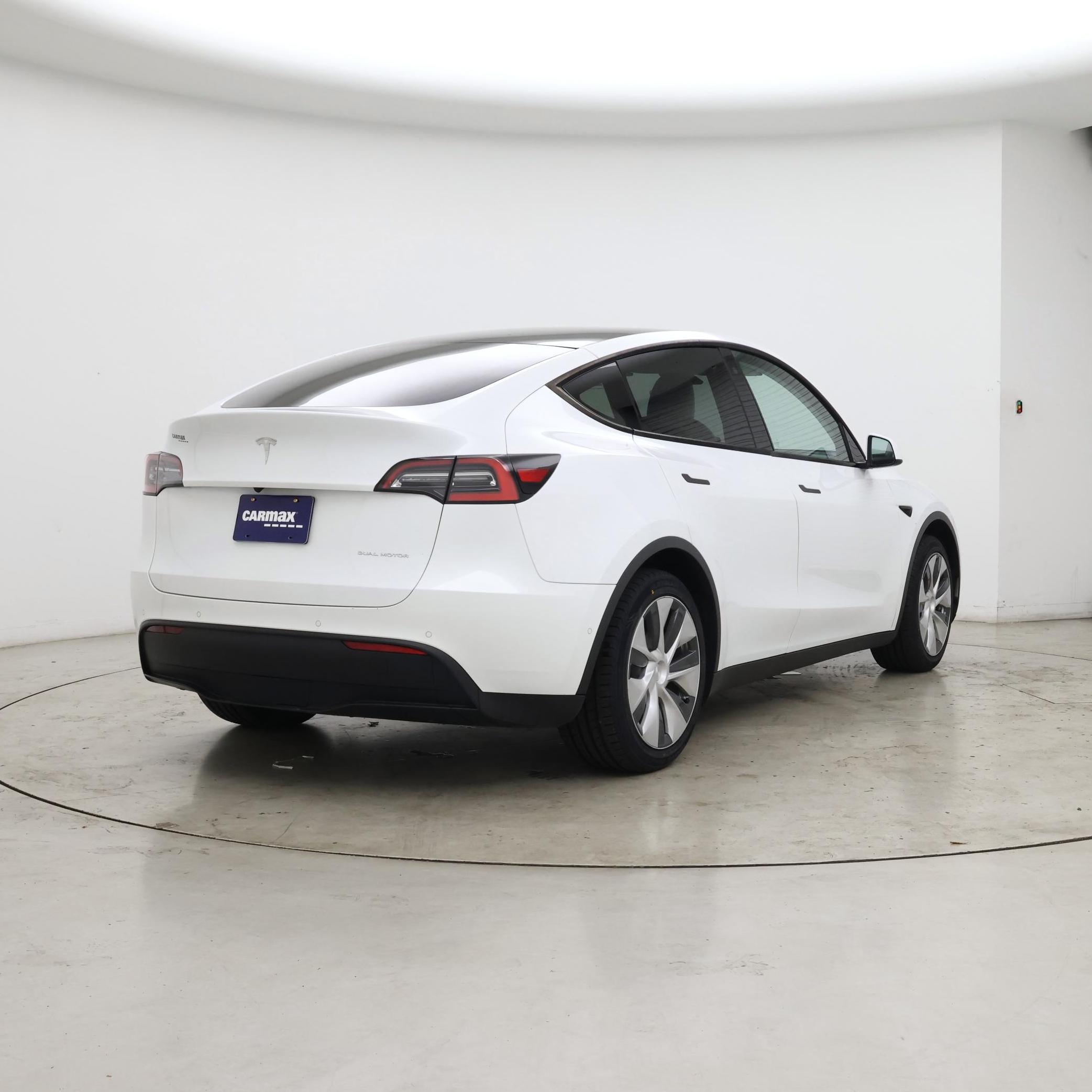 Thumbnail: 2021 Tesla Model Y - 8