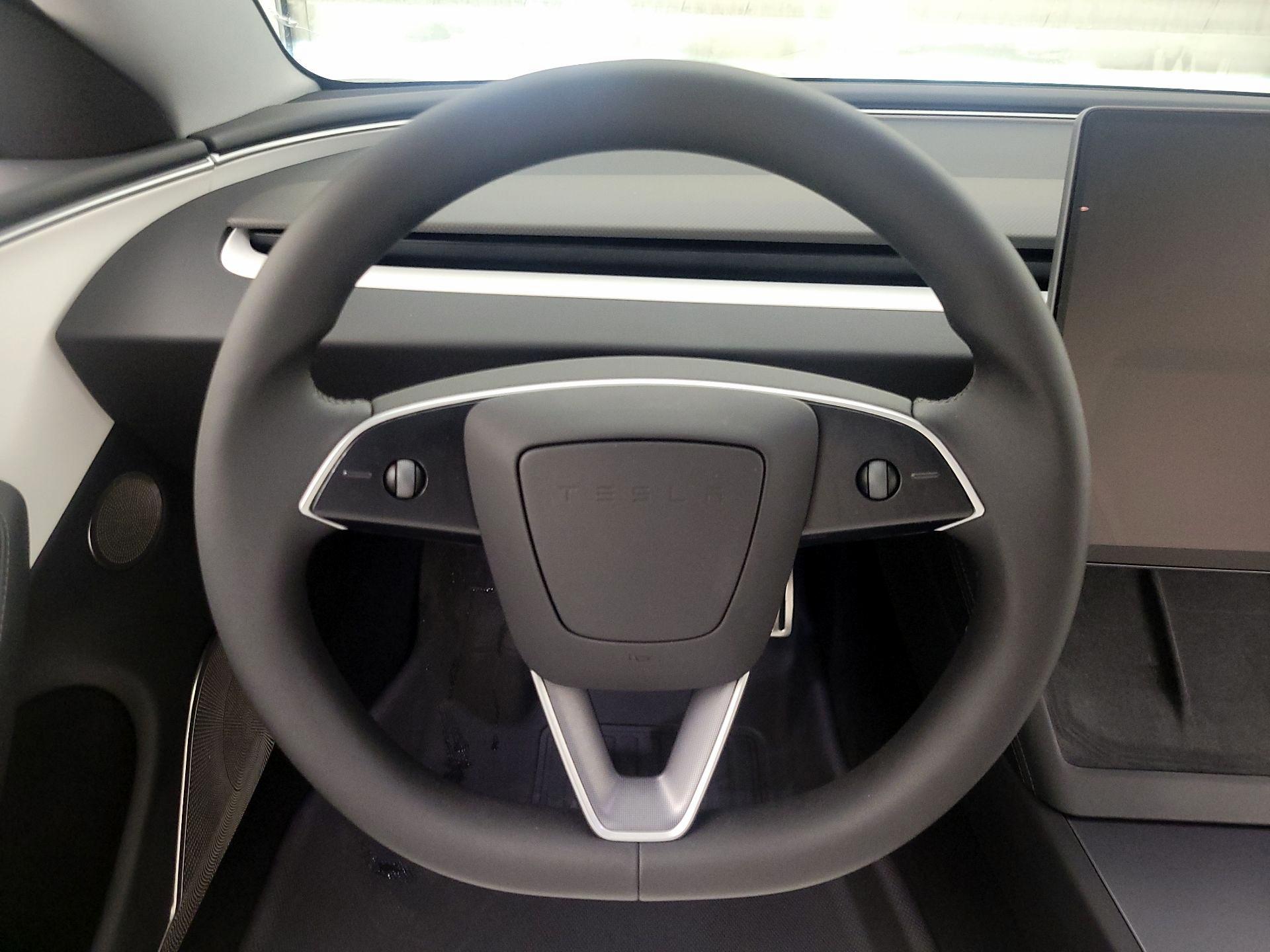 Thumbnail: 2024 Tesla Model 3 - 10