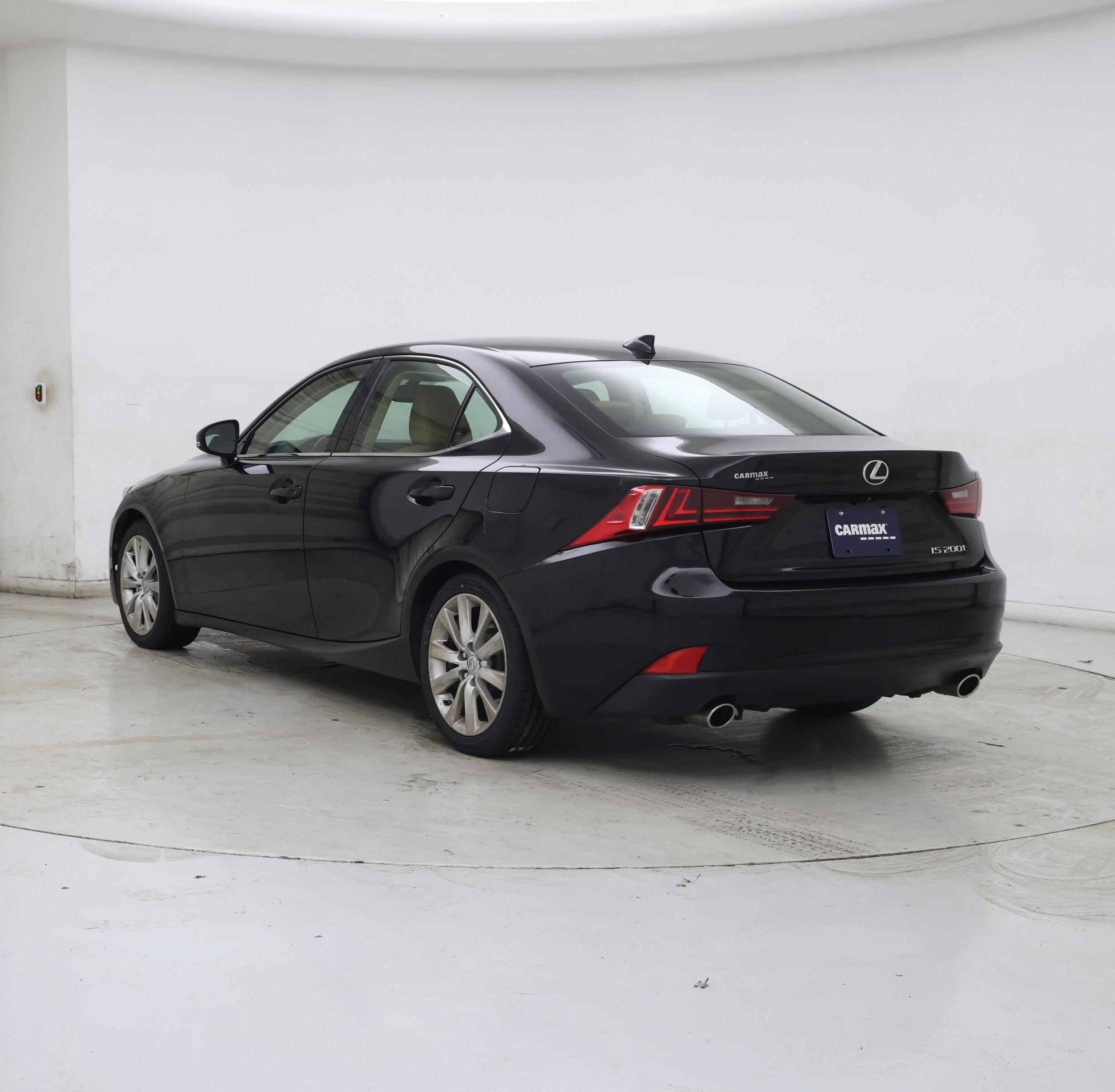 Thumbnail: 2016 Lexus IS - 2