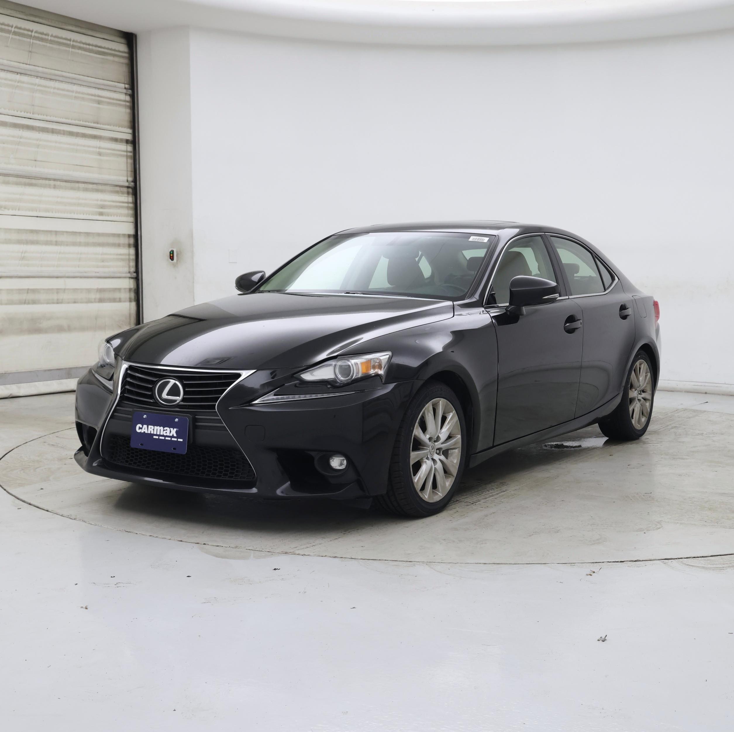 Thumbnail: 2016 Lexus IS - 4