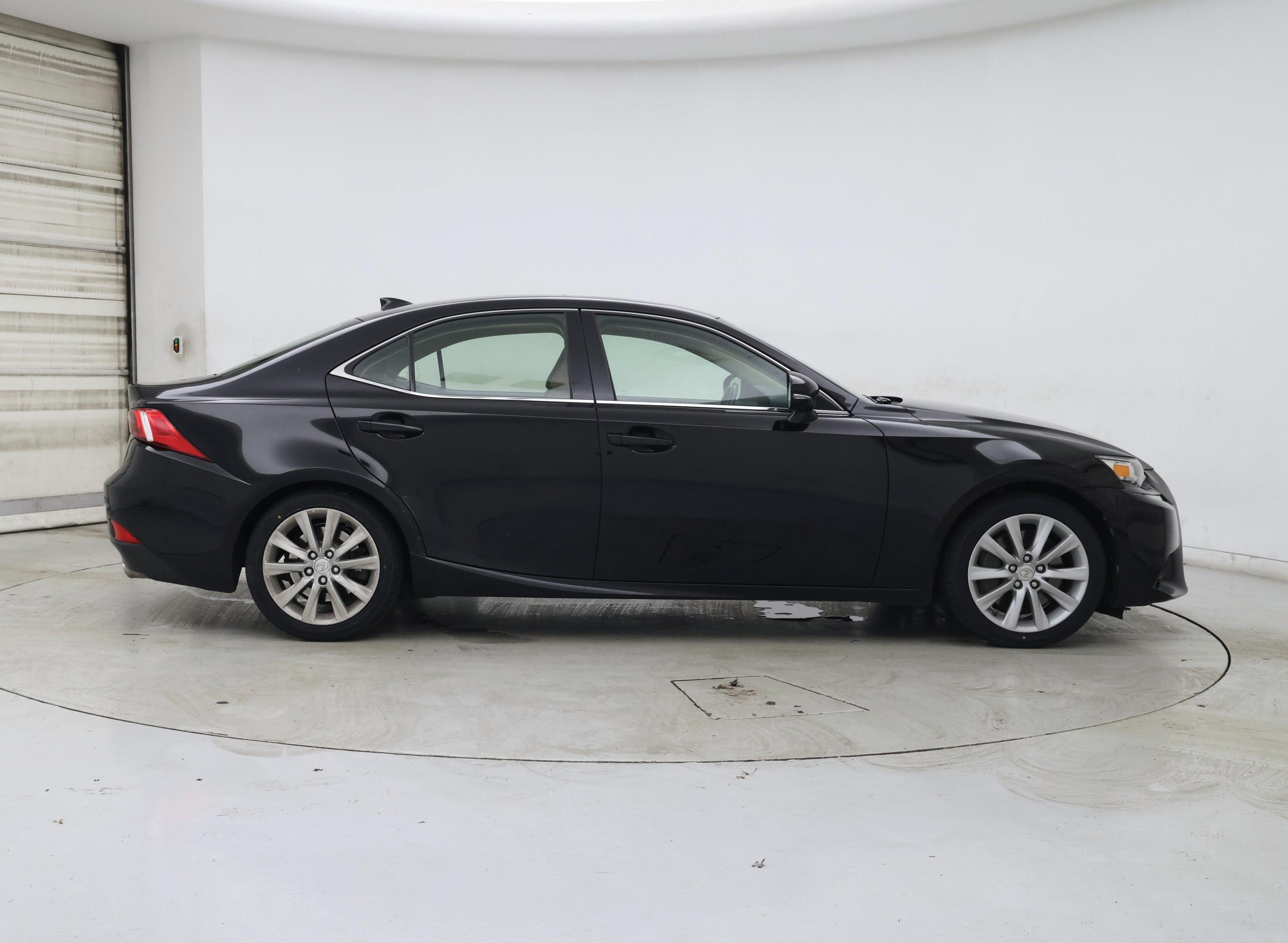 Thumbnail: 2016 Lexus IS - 7