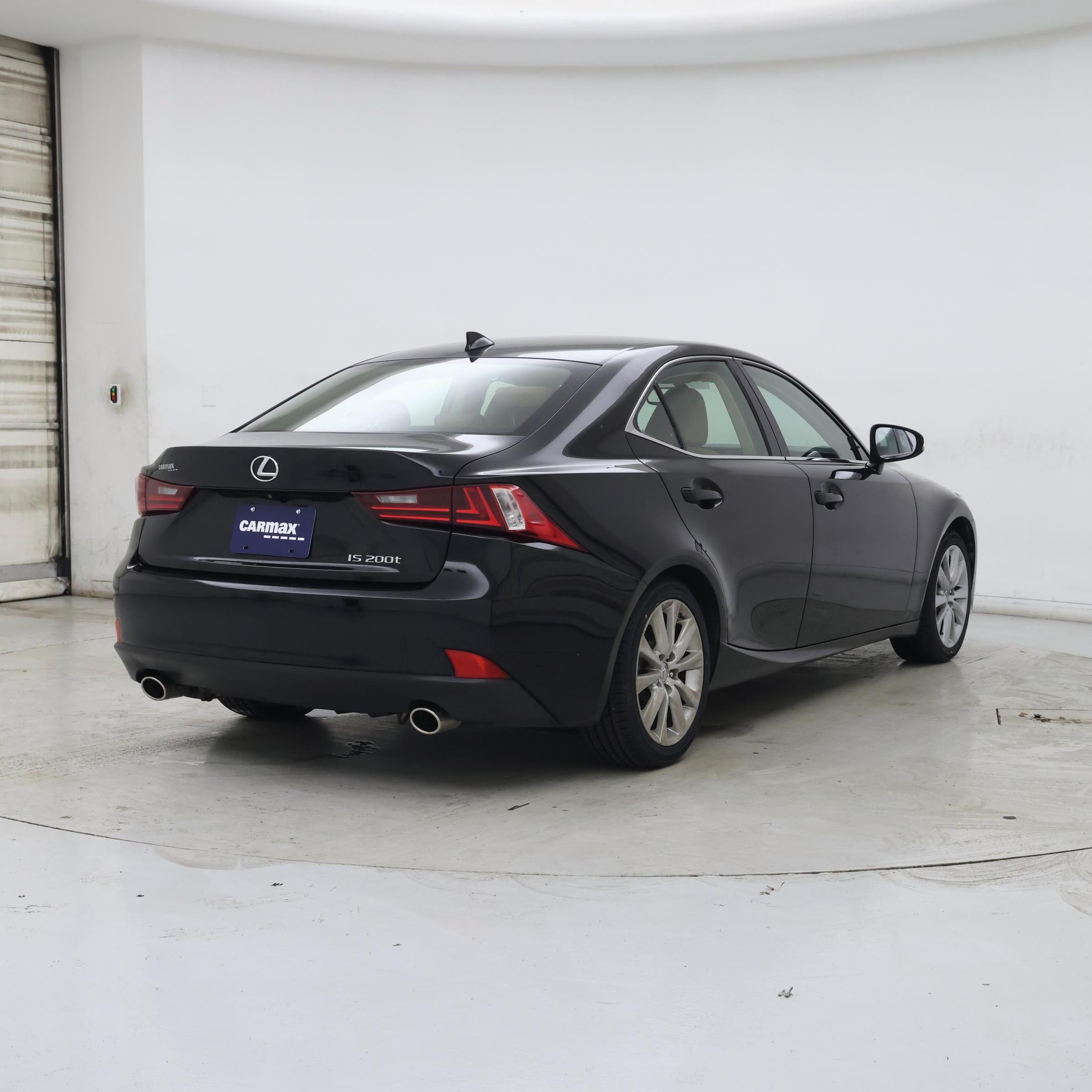 Thumbnail: 2016 Lexus IS - 8