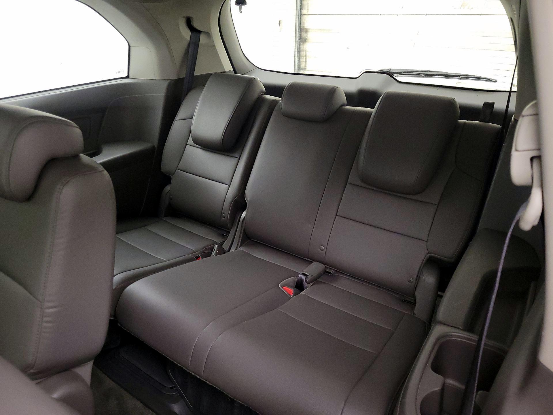 Thumbnail: 2015 Honda Odyssey - 18