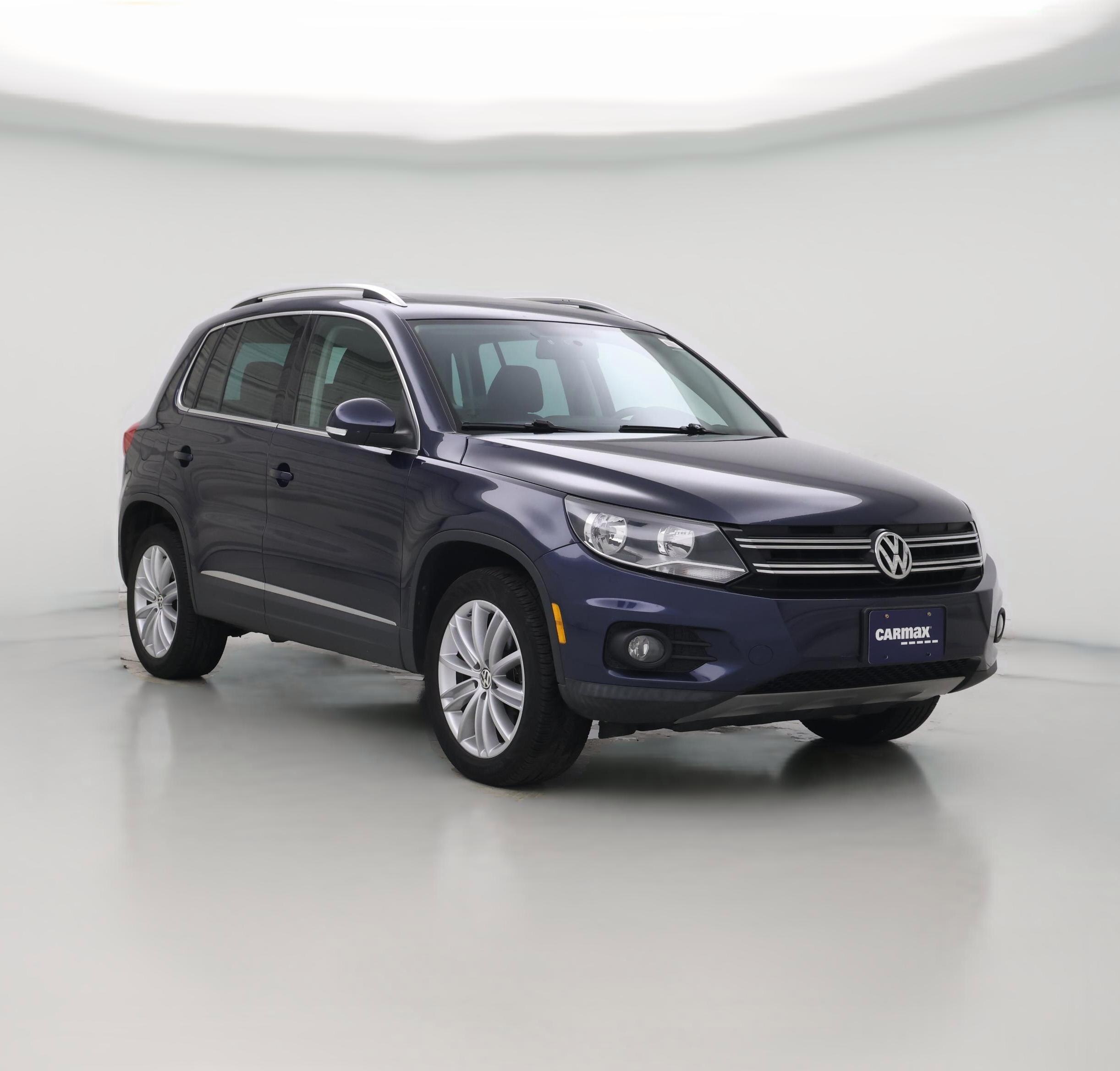 Thumbnail: 2015 Volkswagen Tiguan - 1