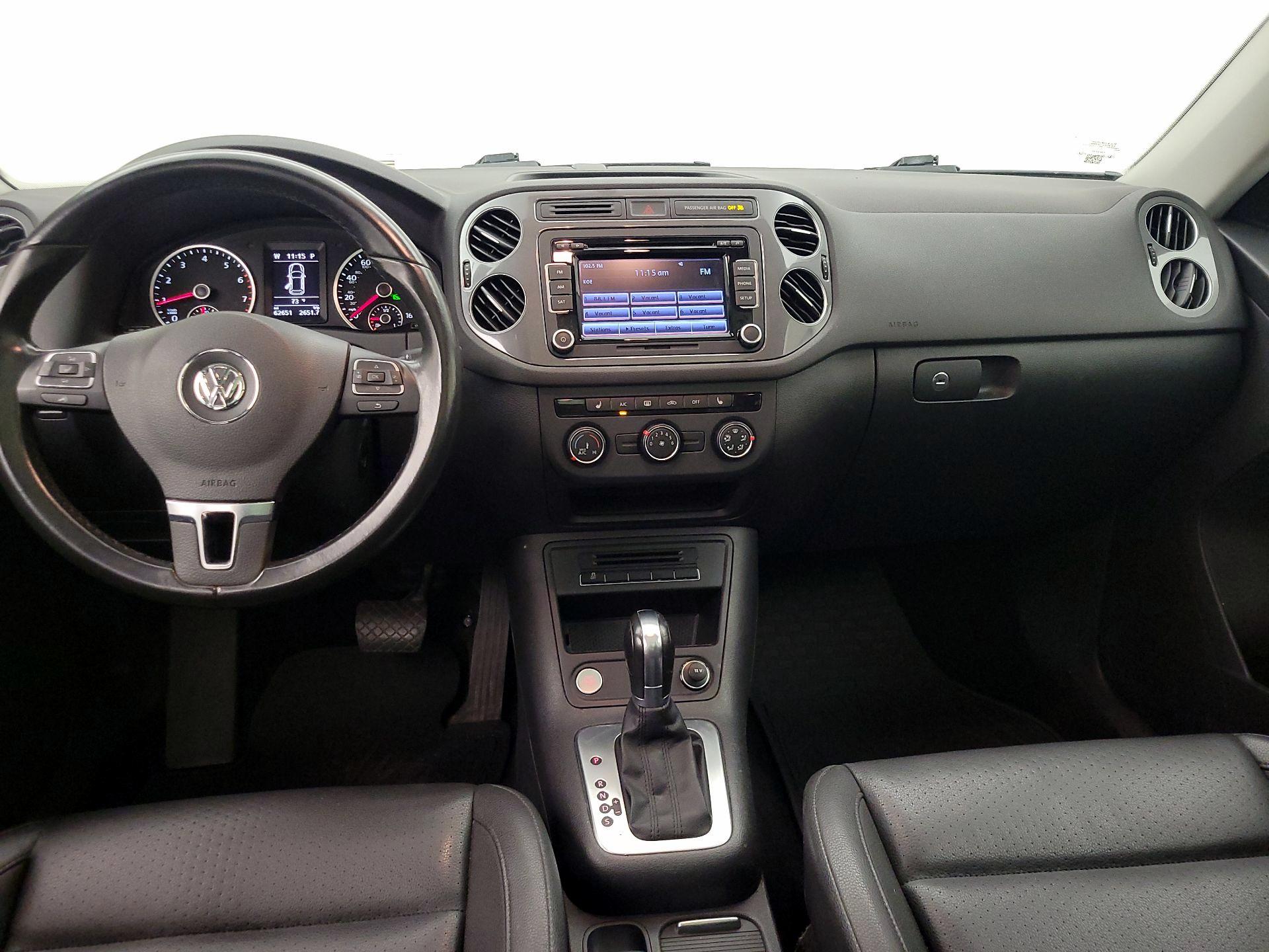 Thumbnail: 2015 Volkswagen Tiguan - 9