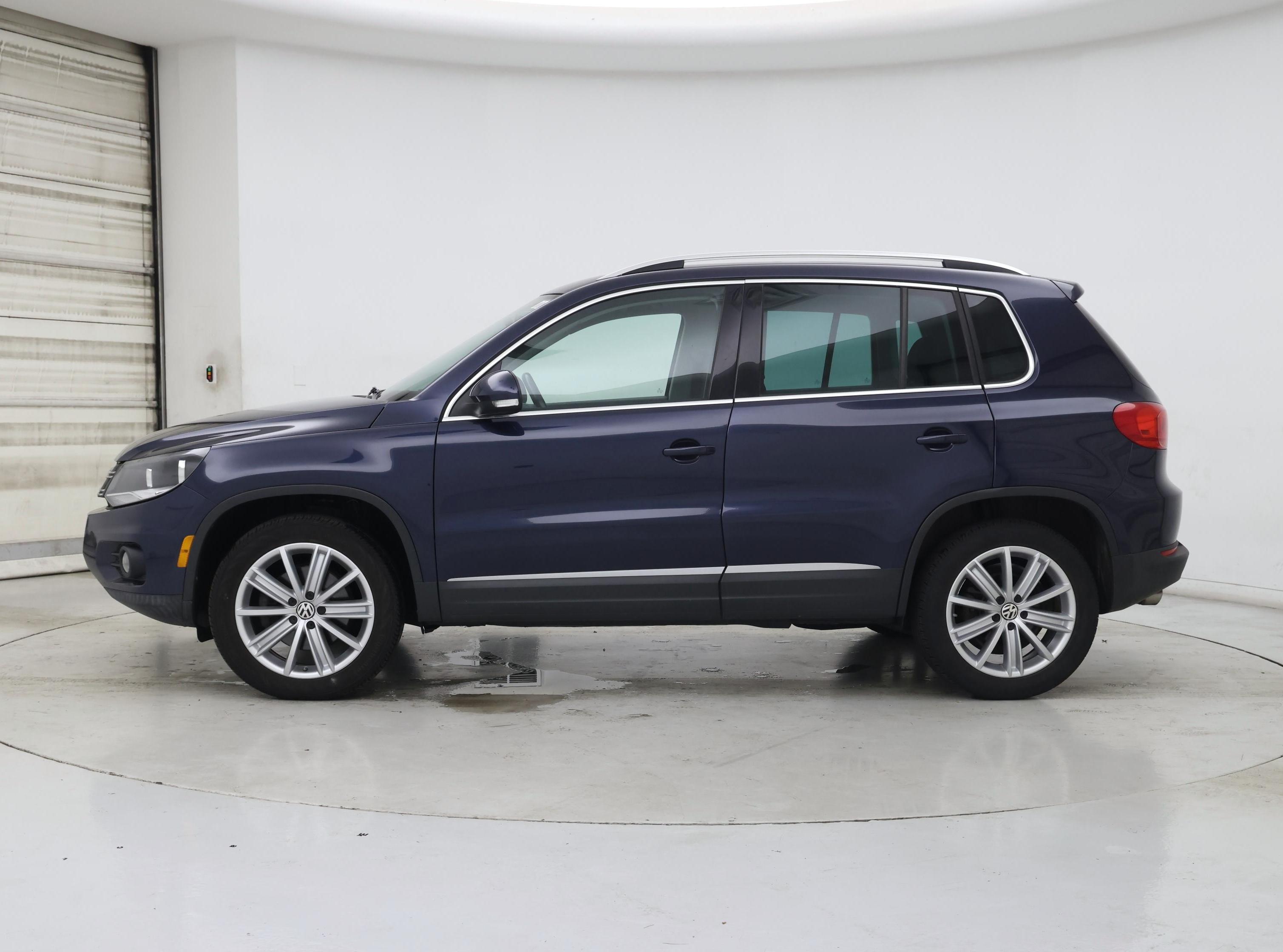 Thumbnail: 2015 Volkswagen Tiguan - 3