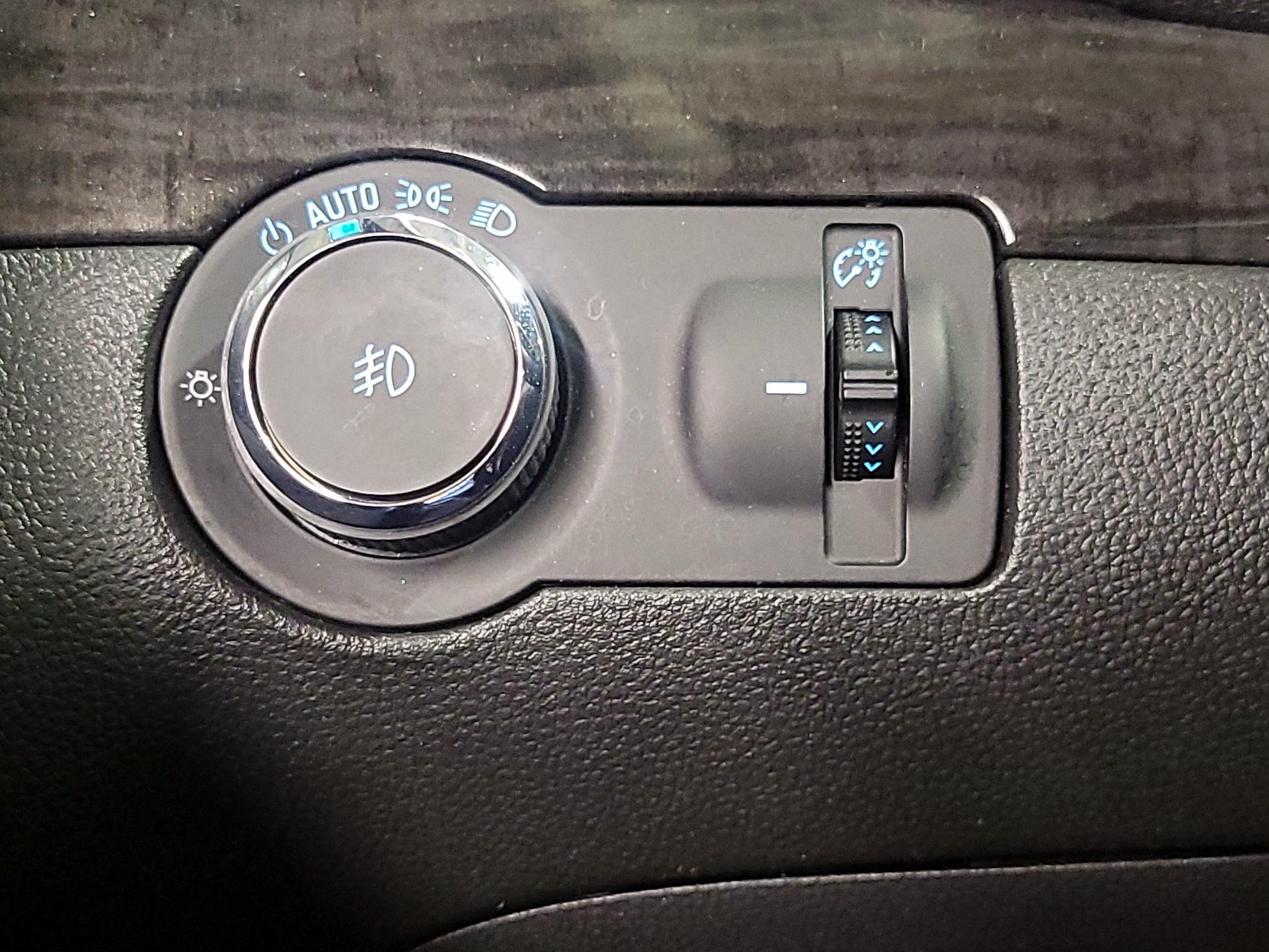 Thumbnail: 2016 Buick Encore - 13