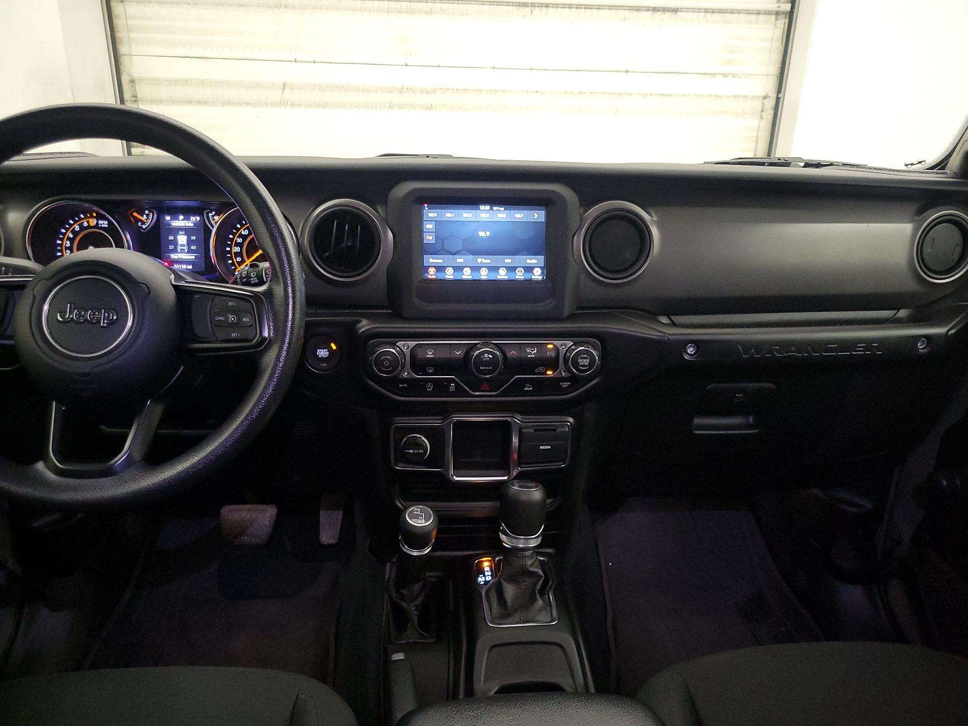Thumbnail: 2022 Jeep Wrangler - 9