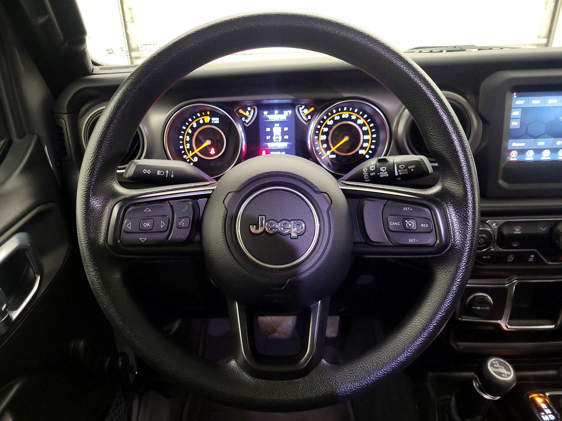 Thumbnail: 2022 Jeep Wrangler - 10