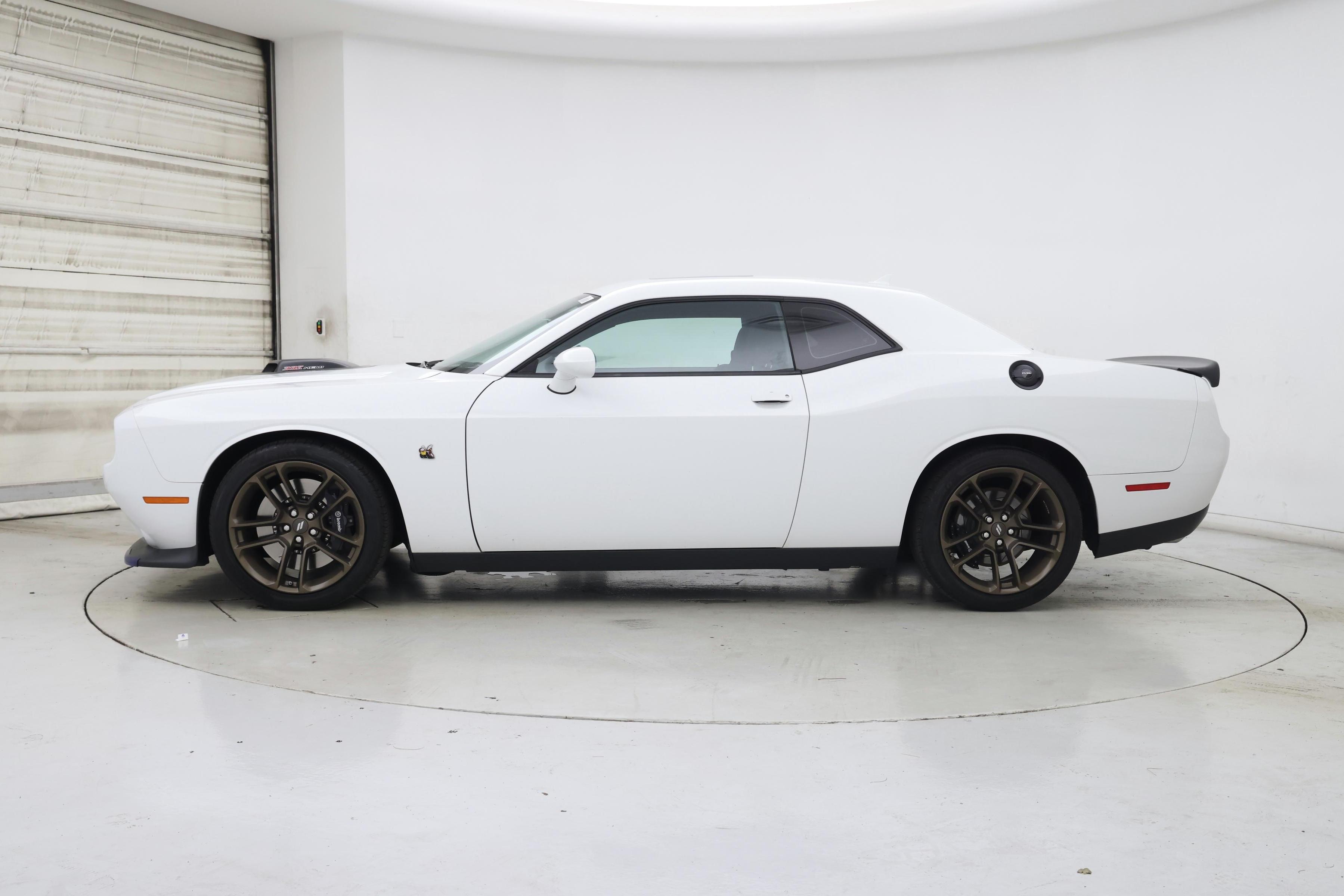 Thumbnail: 2020 Dodge Challenger - 3