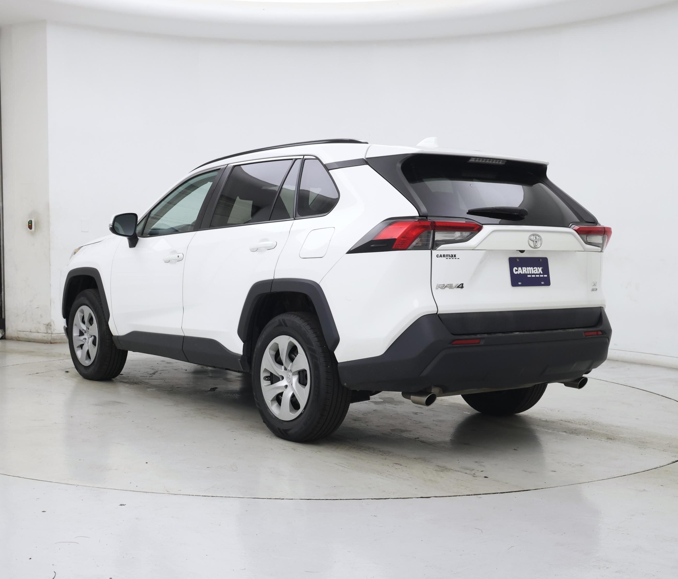 Thumbnail: 2019 Toyota RAV4 - 2