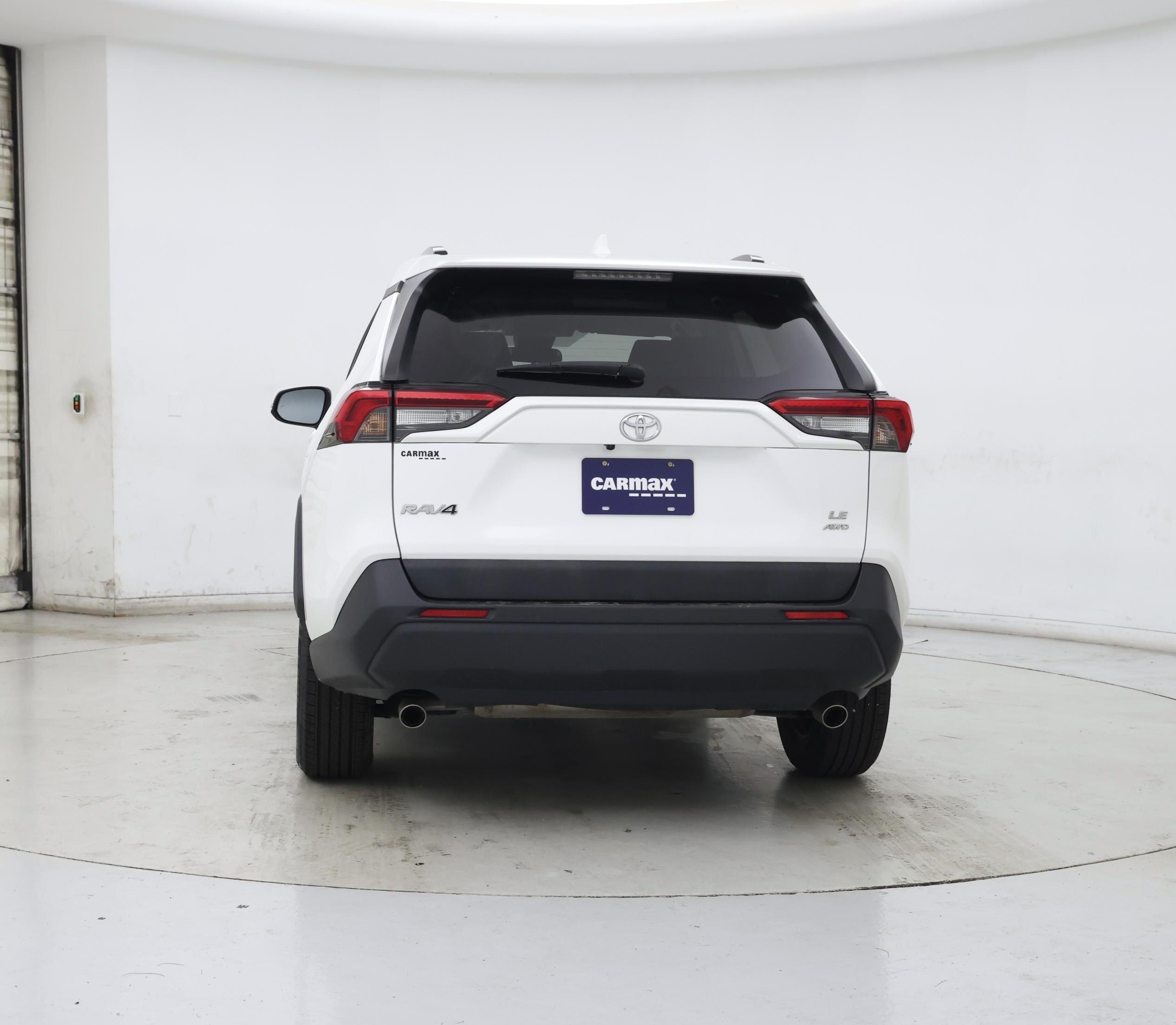 Thumbnail: 2019 Toyota RAV4 - 6