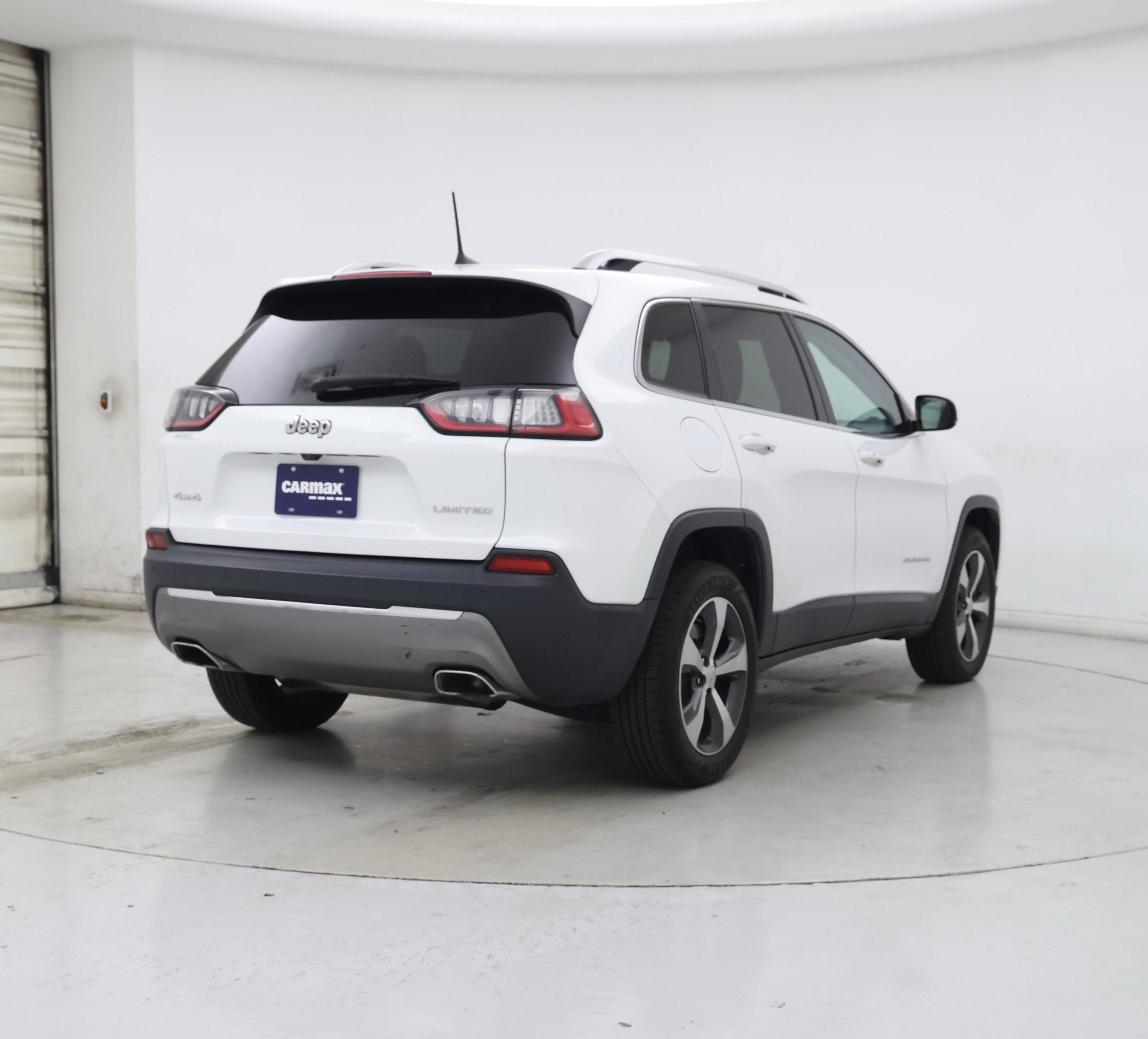 Thumbnail: 2019 Jeep Cherokee - 8