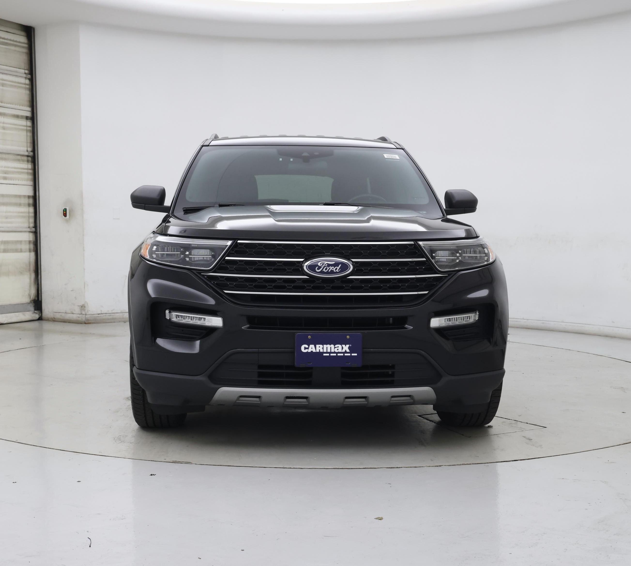 Thumbnail: 2020 Ford Explorer - 5