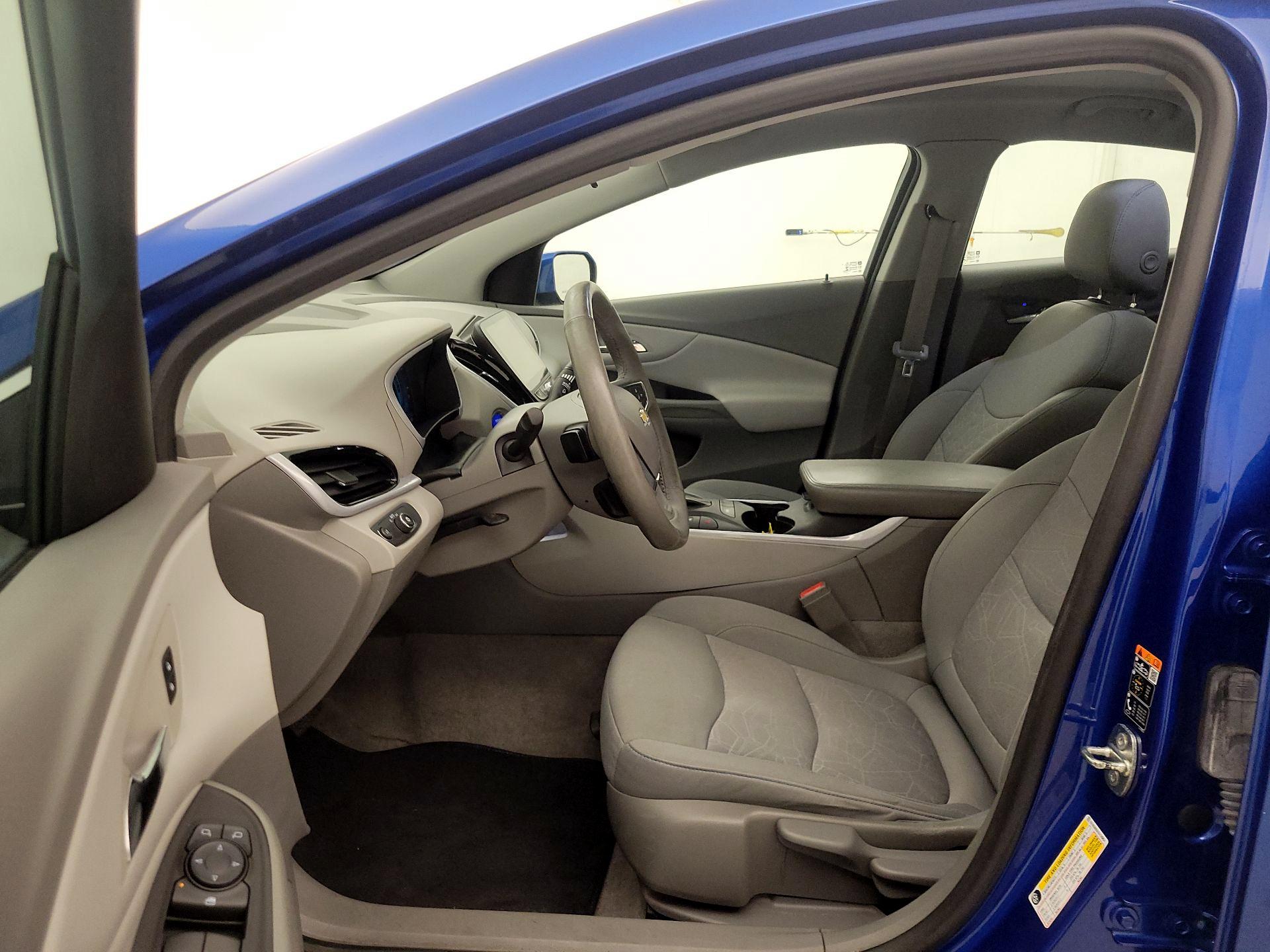 Thumbnail: 2016 Chevrolet Volt - 11