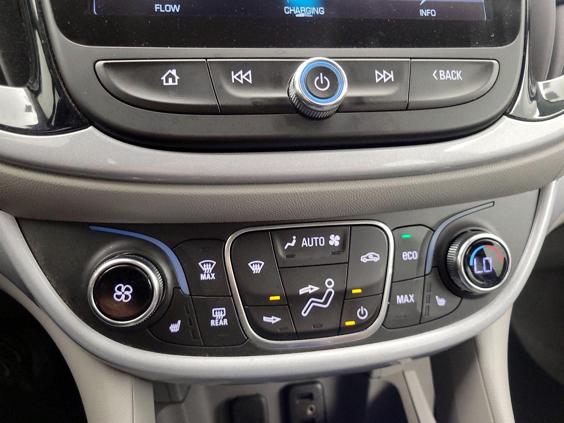 Thumbnail: 2016 Chevrolet Volt - 16