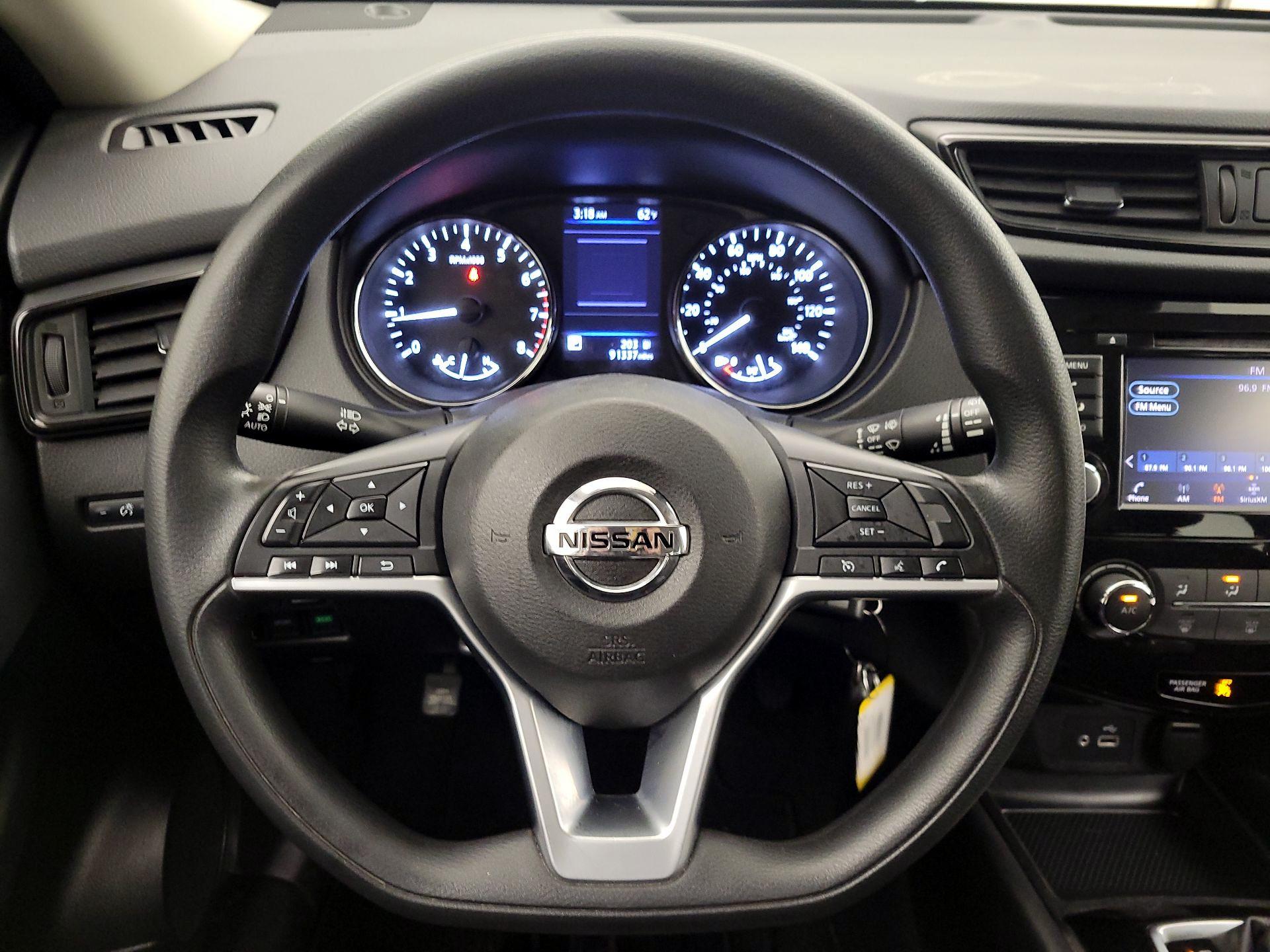 Thumbnail: 2019 Nissan Rogue - 10